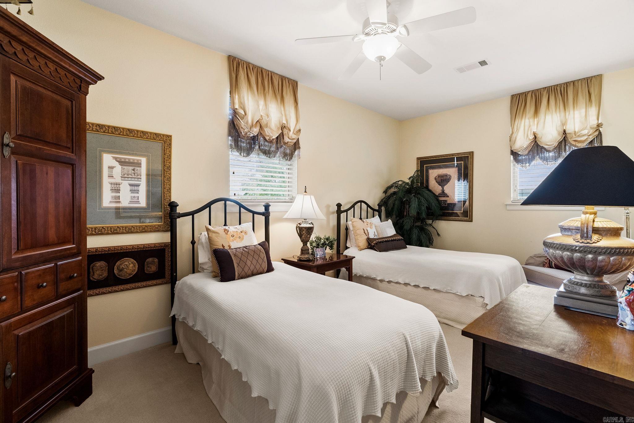 7 Crystal Mountain Cove Maumelle, AR 72113
