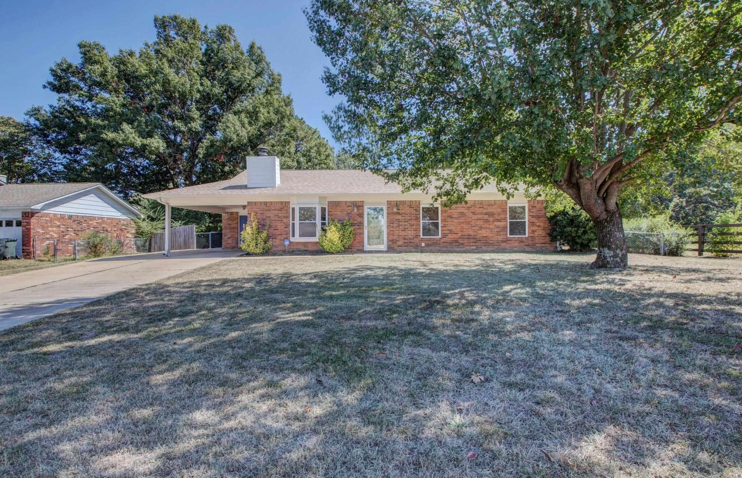 9 Old Orchard Drive — exterior