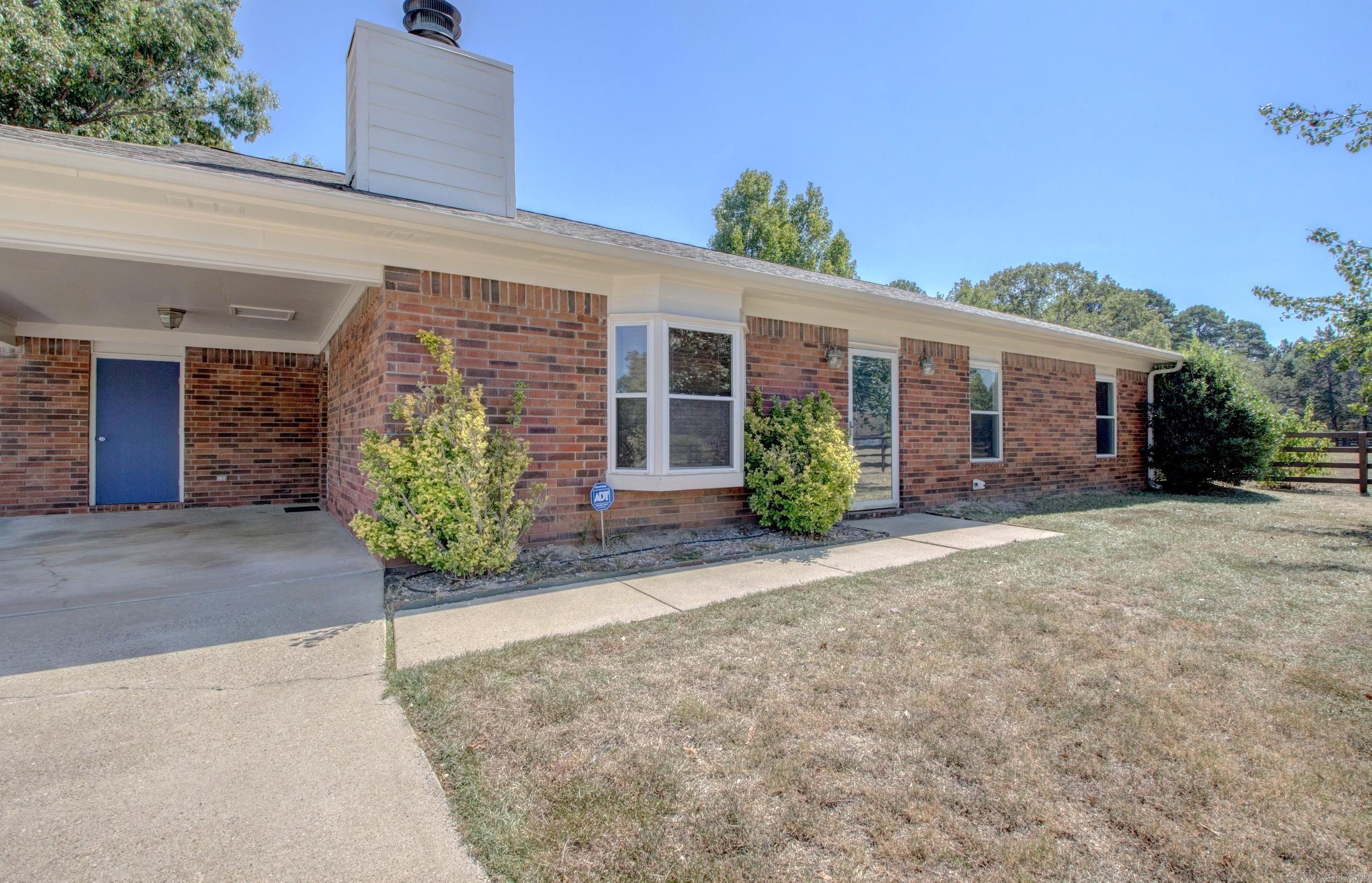 9 Old Orchard Drive — photo 2