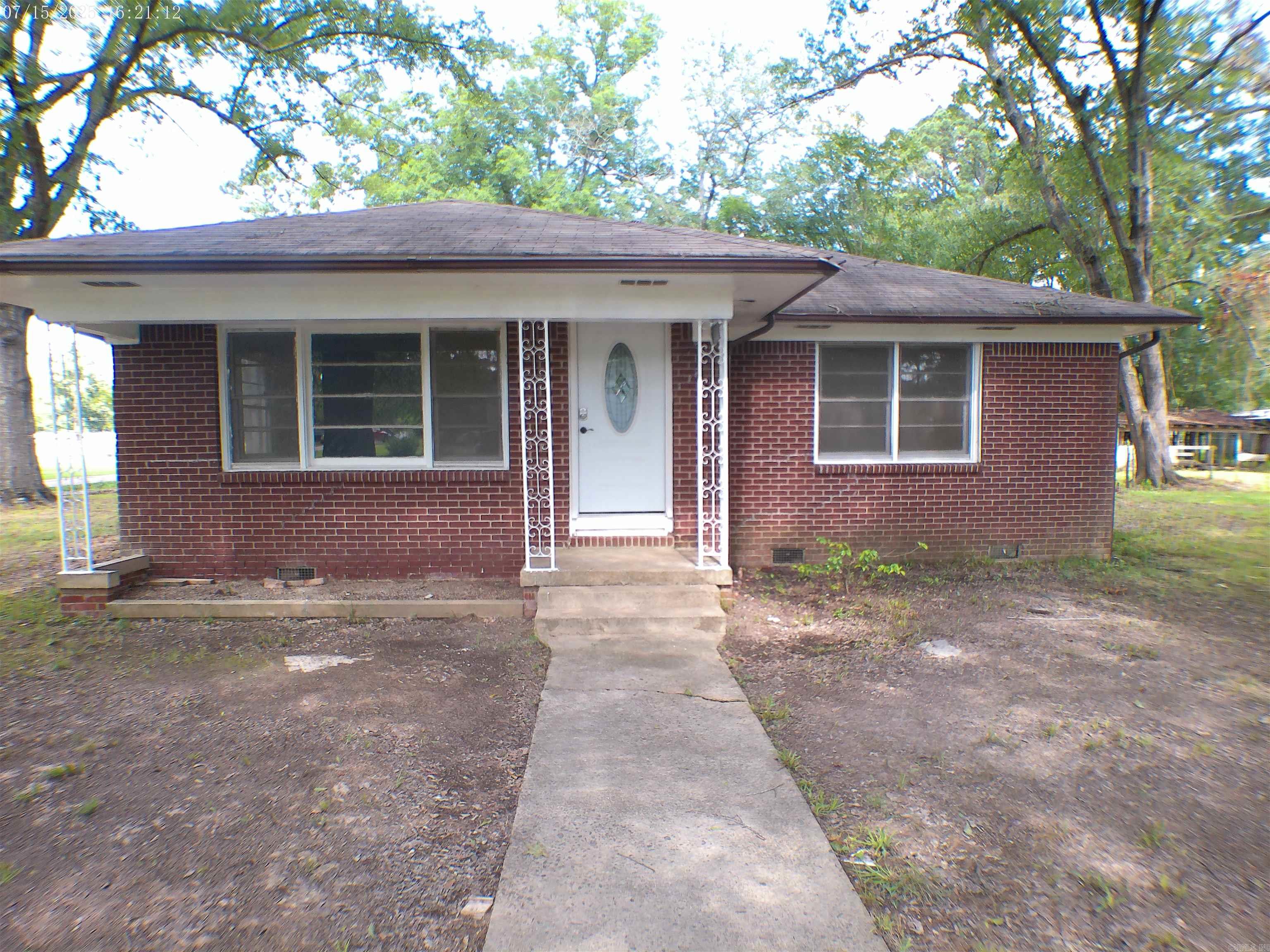 109 N 7th  Gurdon, AR