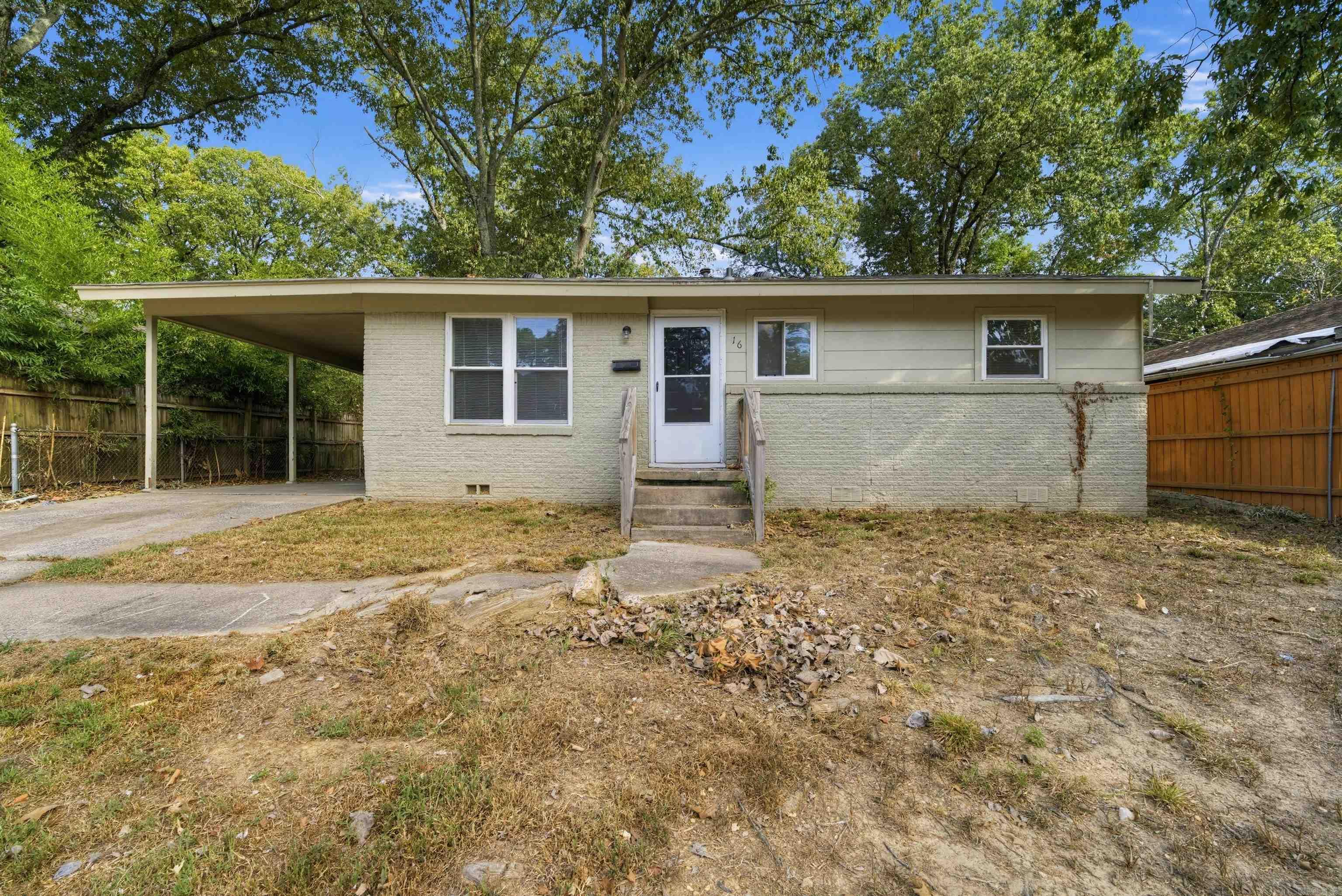 16 Sheffield Drive — photo 2
