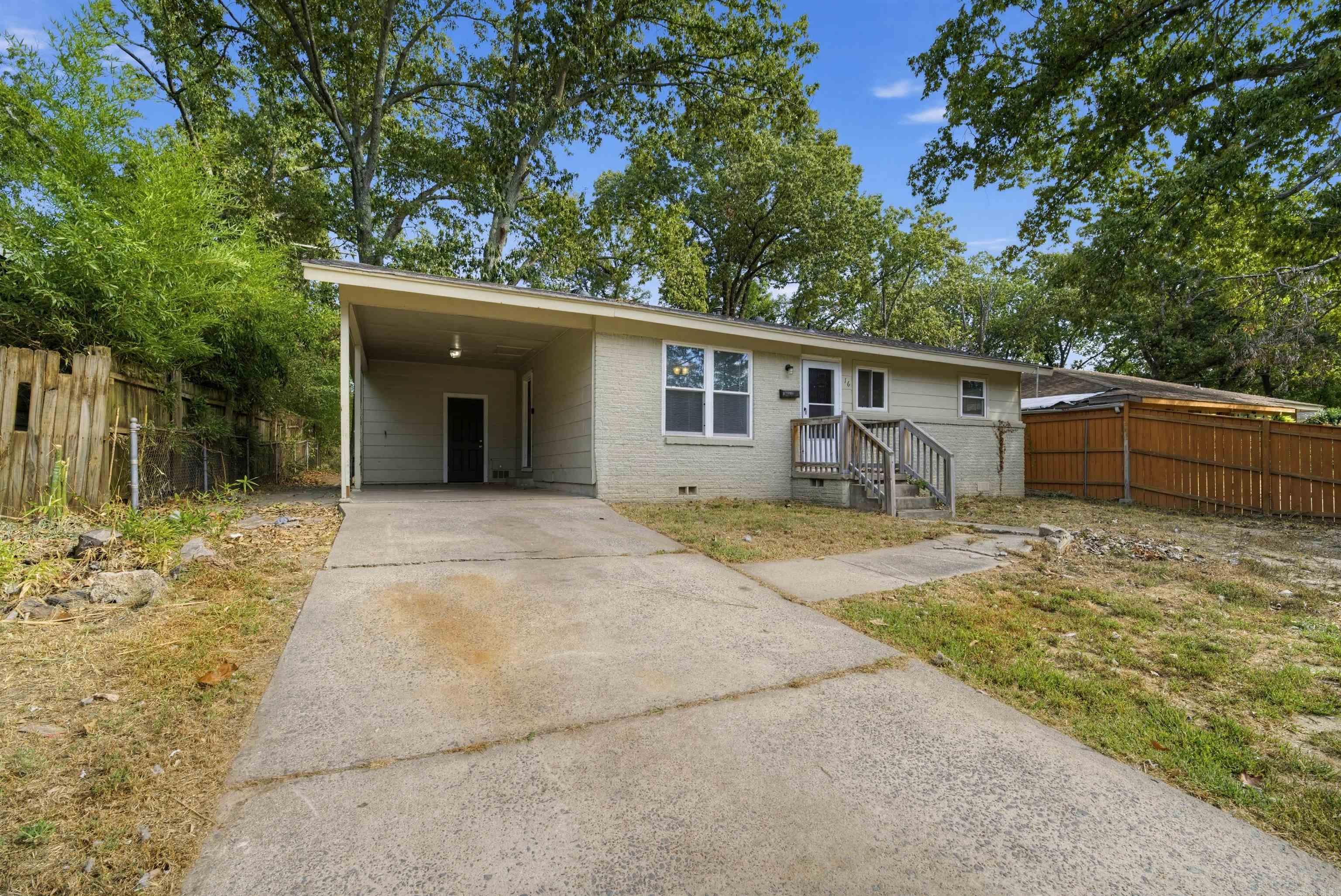 16 Sheffield Drive — photo 3