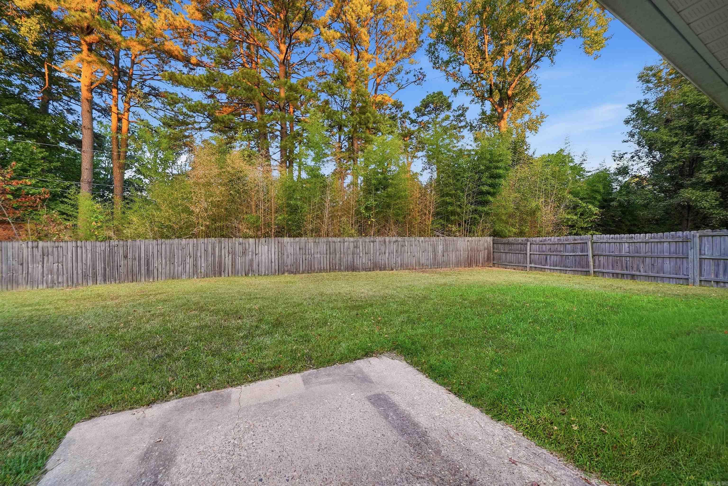 2301 Carywood Dr  Bryant, AR
