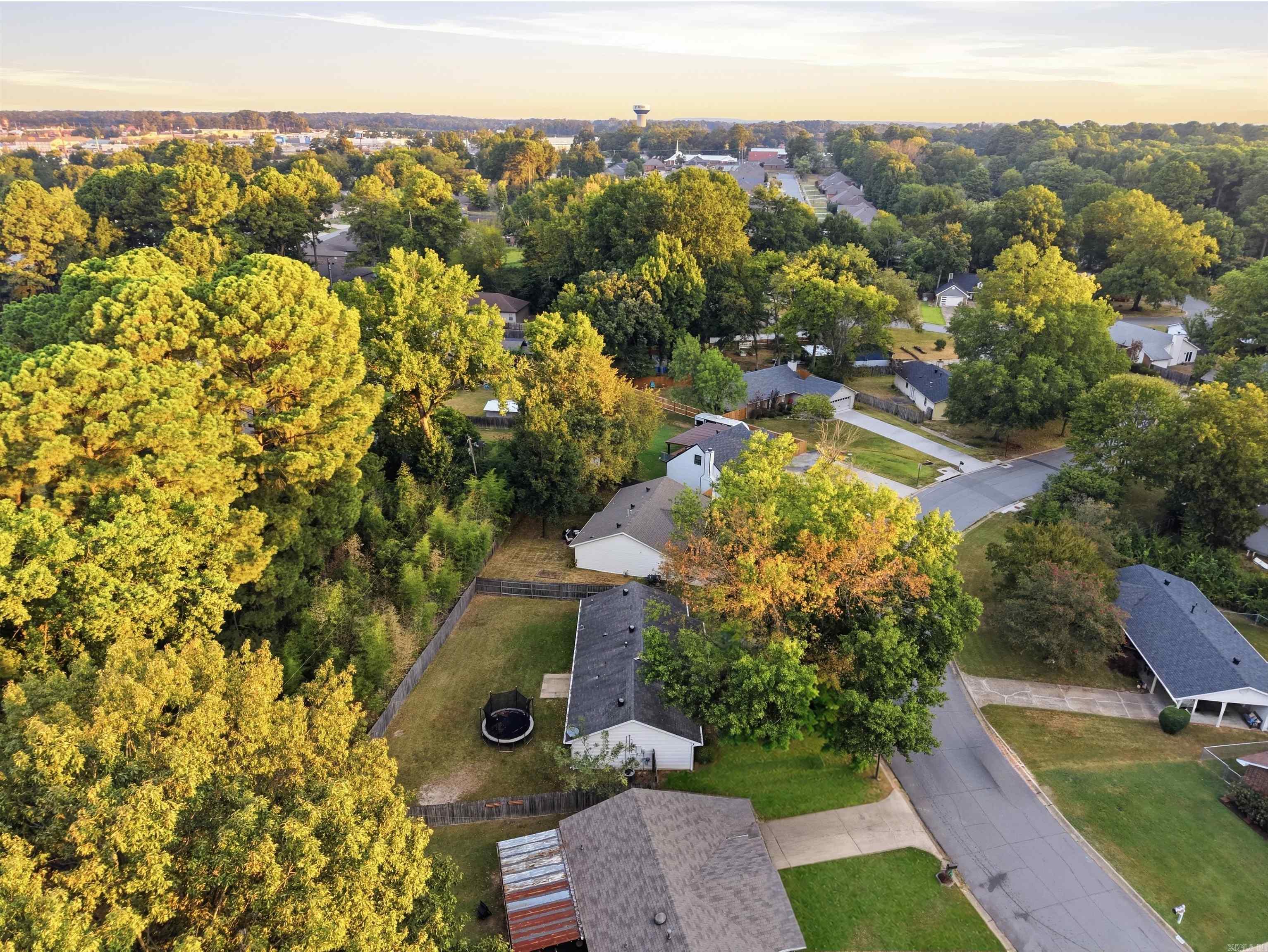 2301 Carywood Dr  Bryant, AR