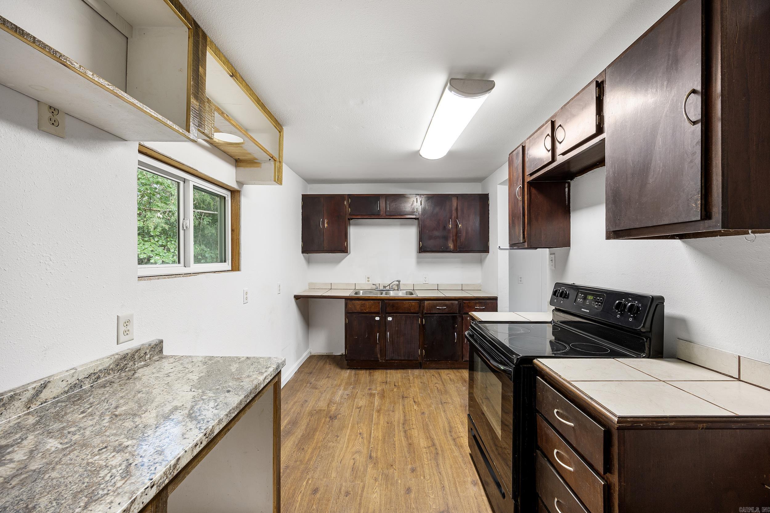 1062 CR 4400  Clarksville, AR