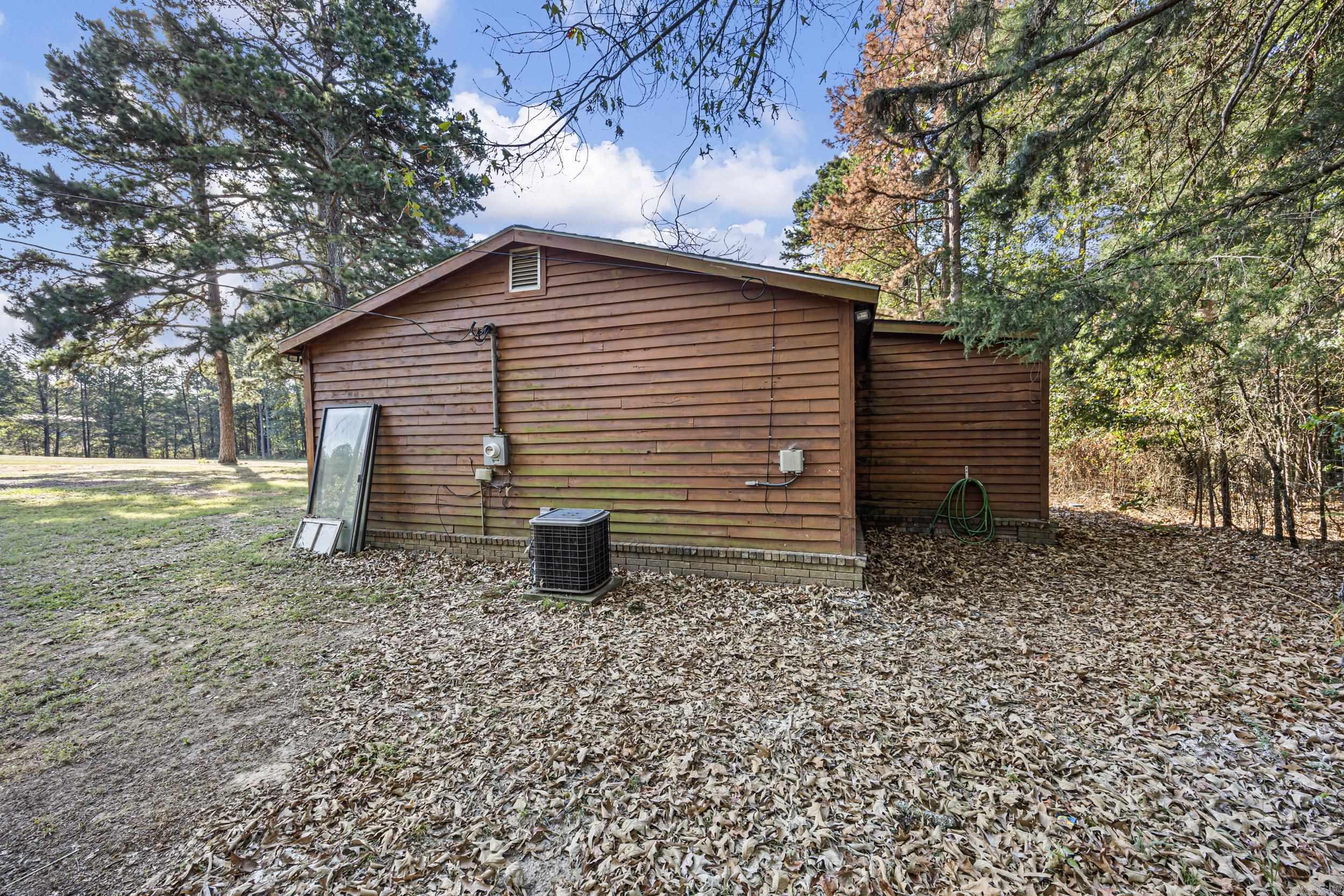 1062 CR 4400  Clarksville, AR