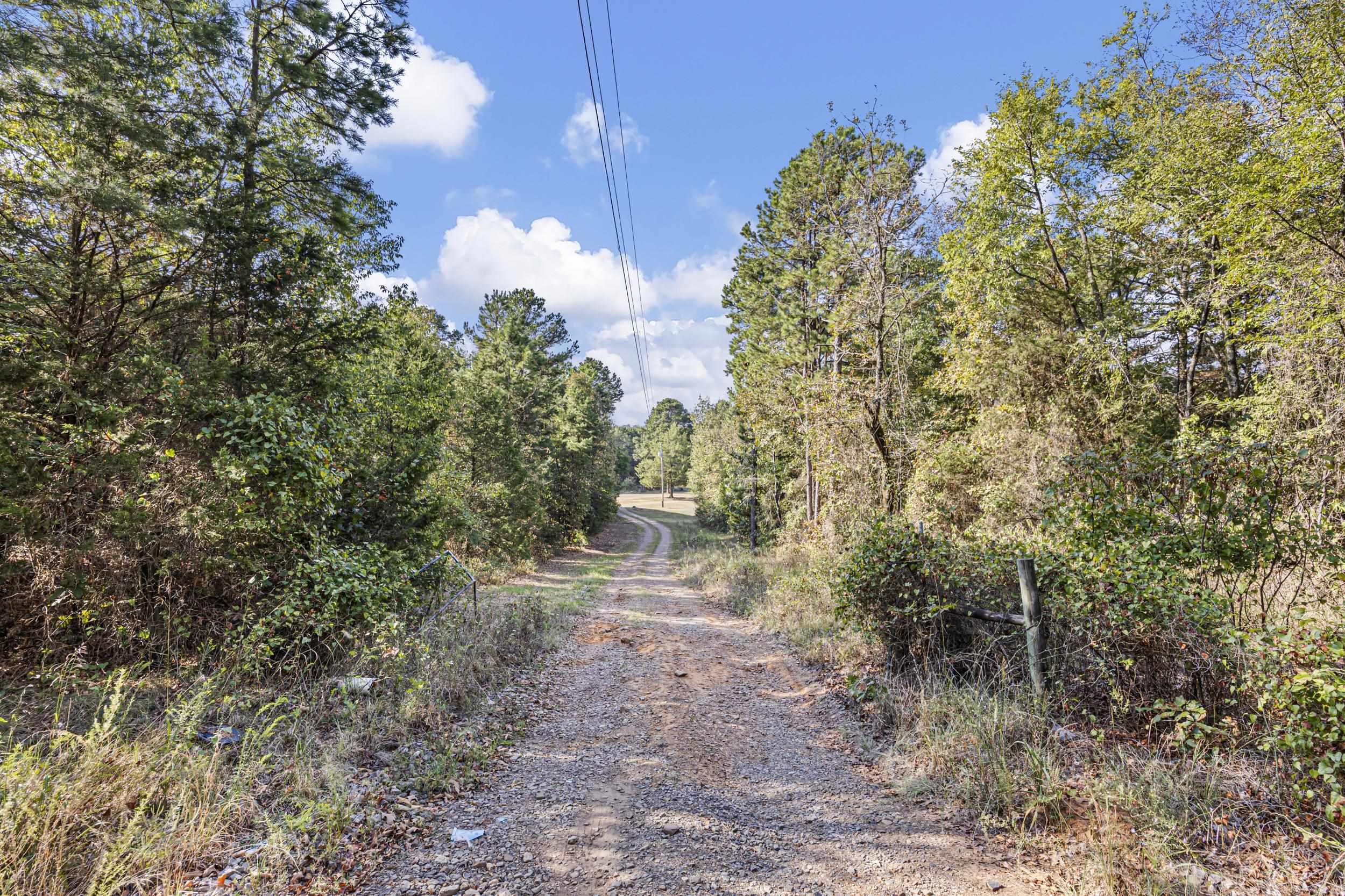 1062 CR 4400  Clarksville, AR