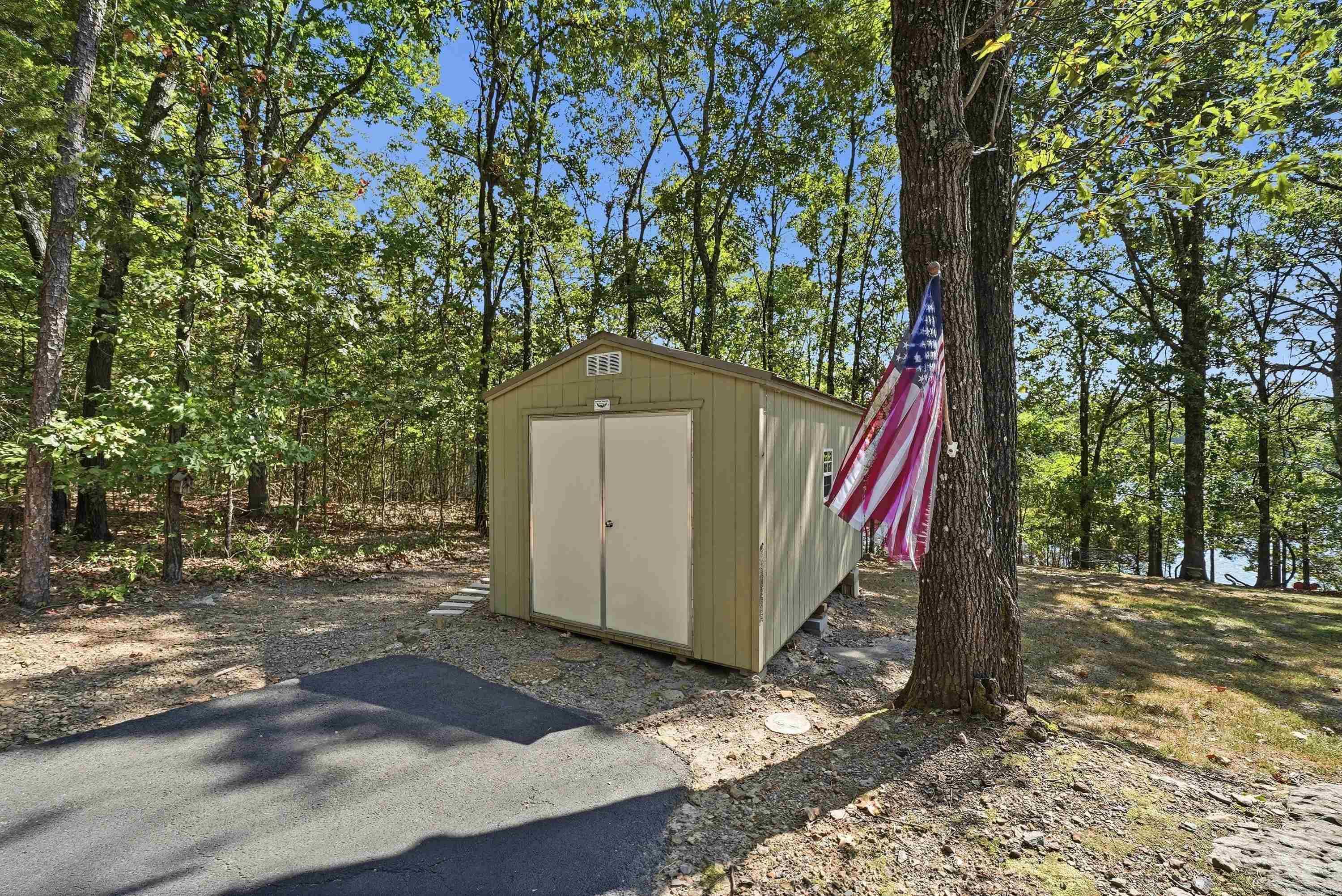 324 Belmont Acres Circle Tumbling Shoals, AR 72581
