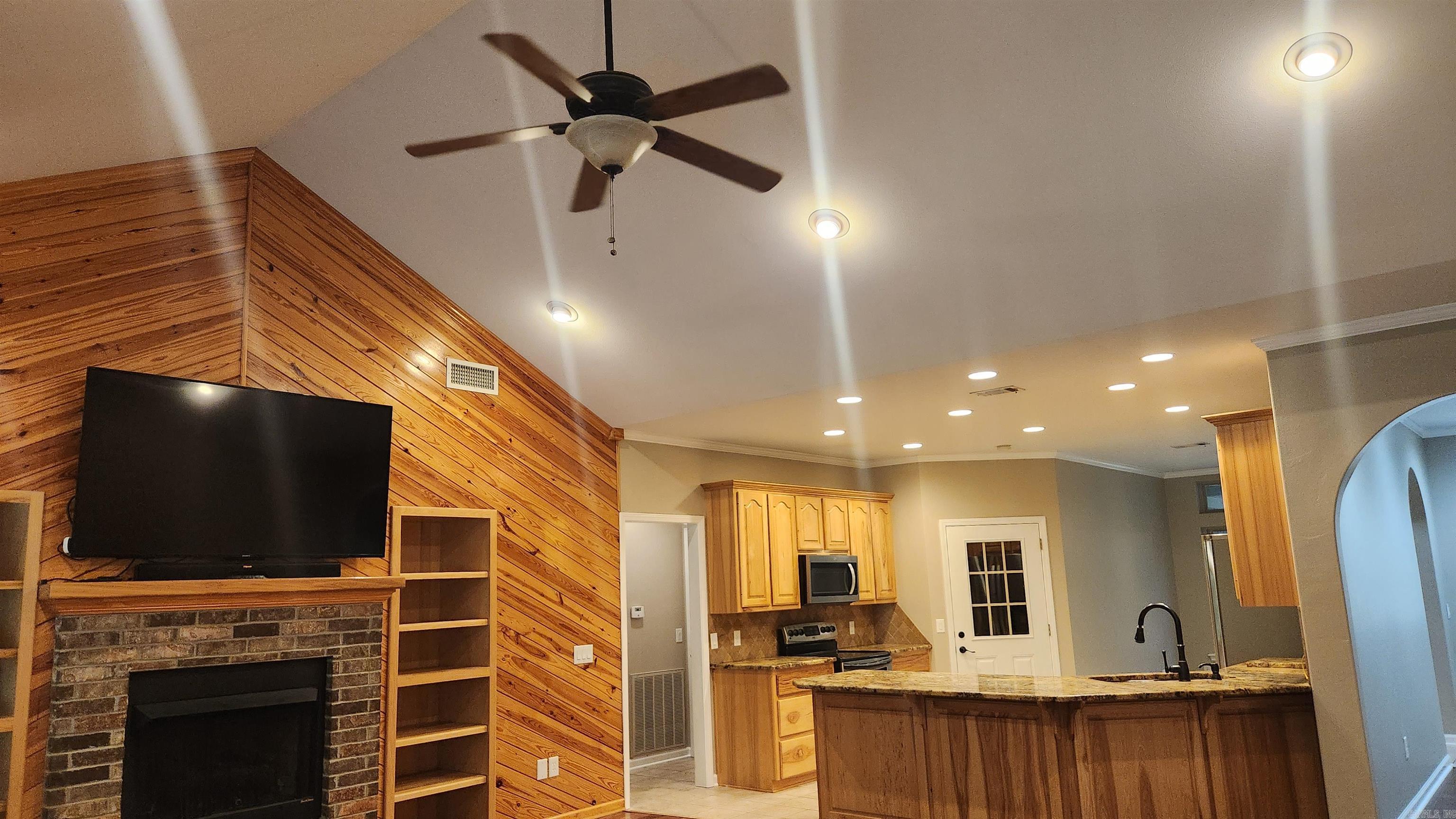 165 Crestwood Drive Mount Ida, AR 71957-9999