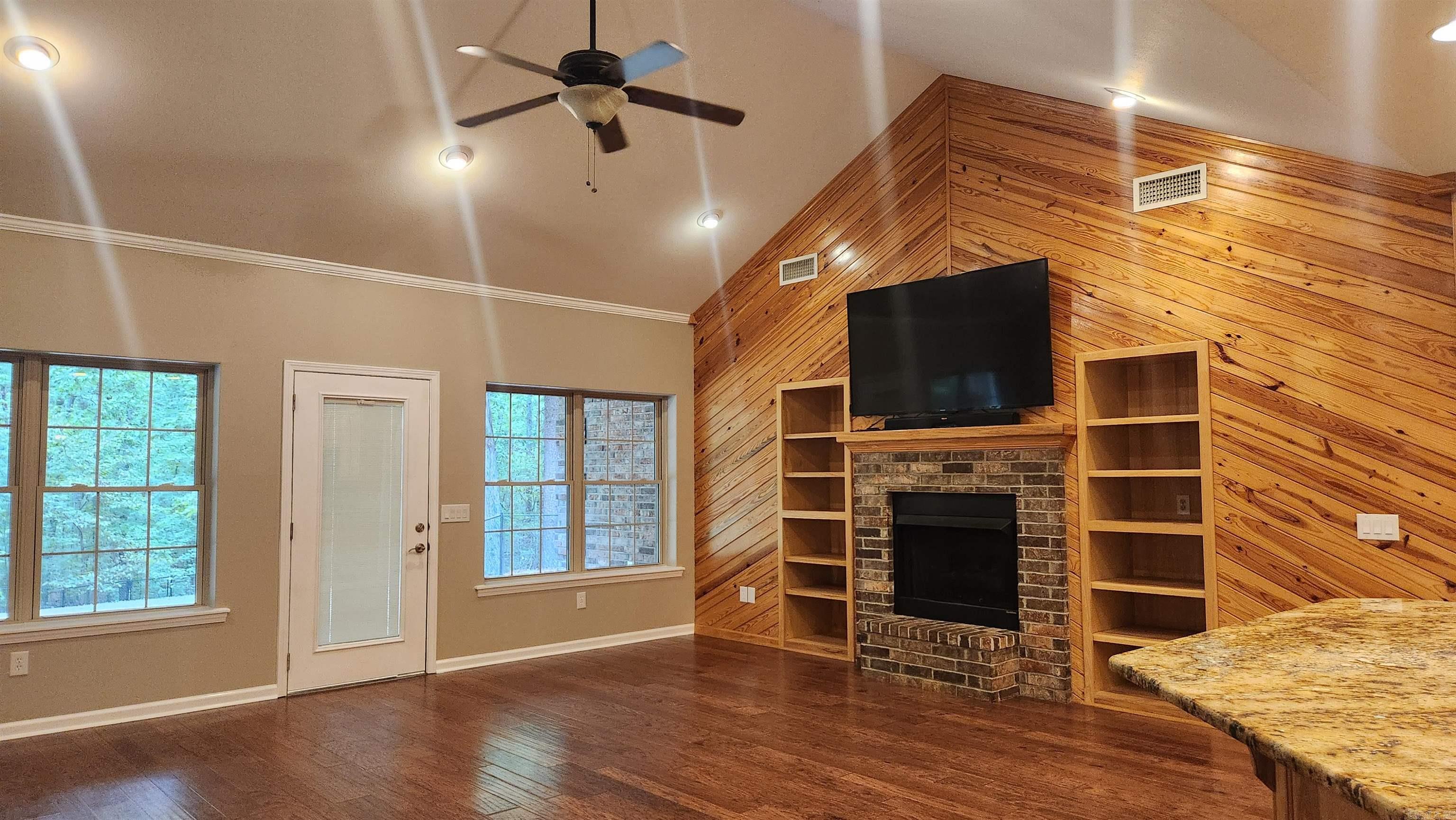 165 Crestwood Drive Mount Ida, AR 71957-9999