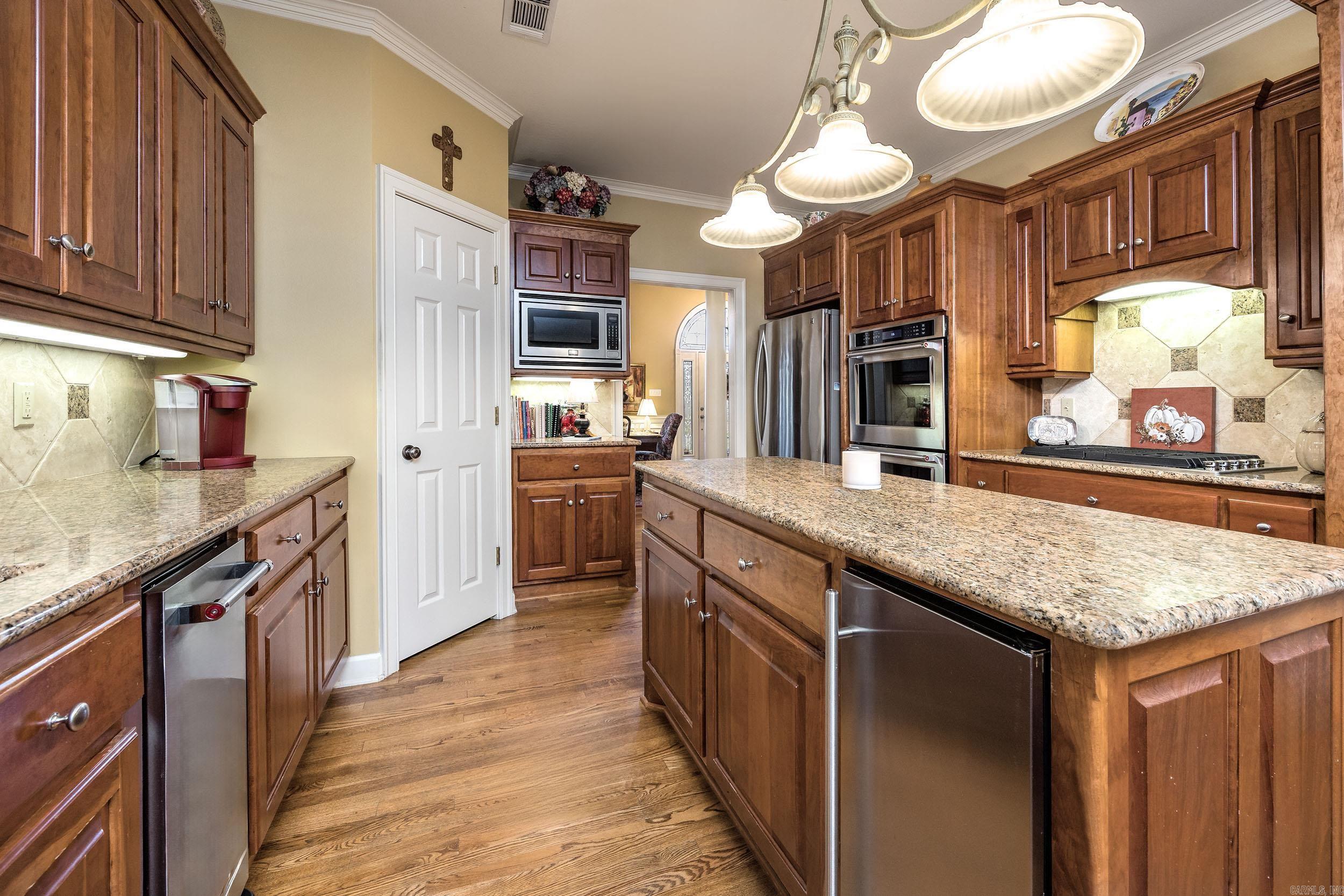 128 Osage Drive Maumelle, AR 72113-5855