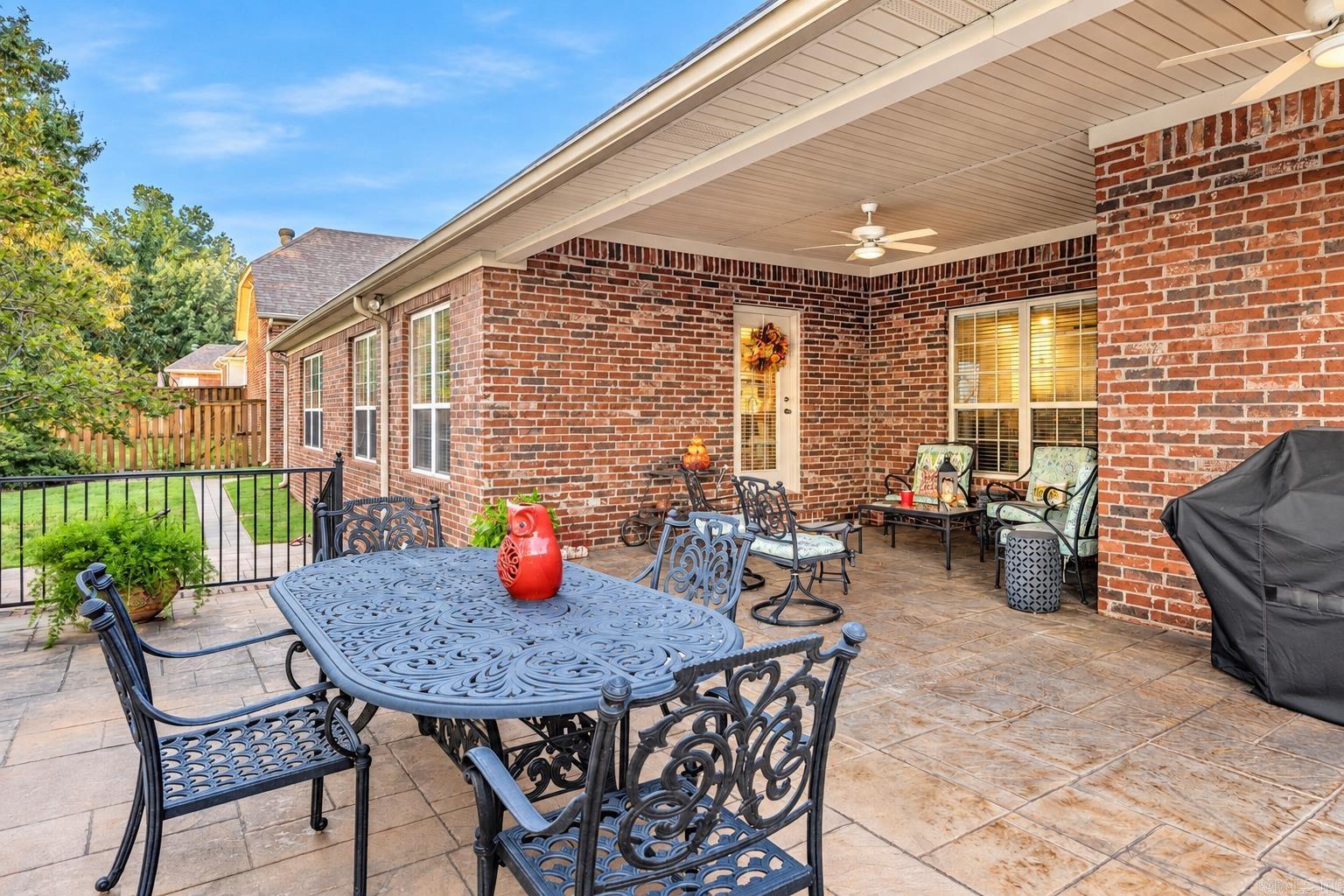 128 Osage Drive Maumelle, AR 72113-5855