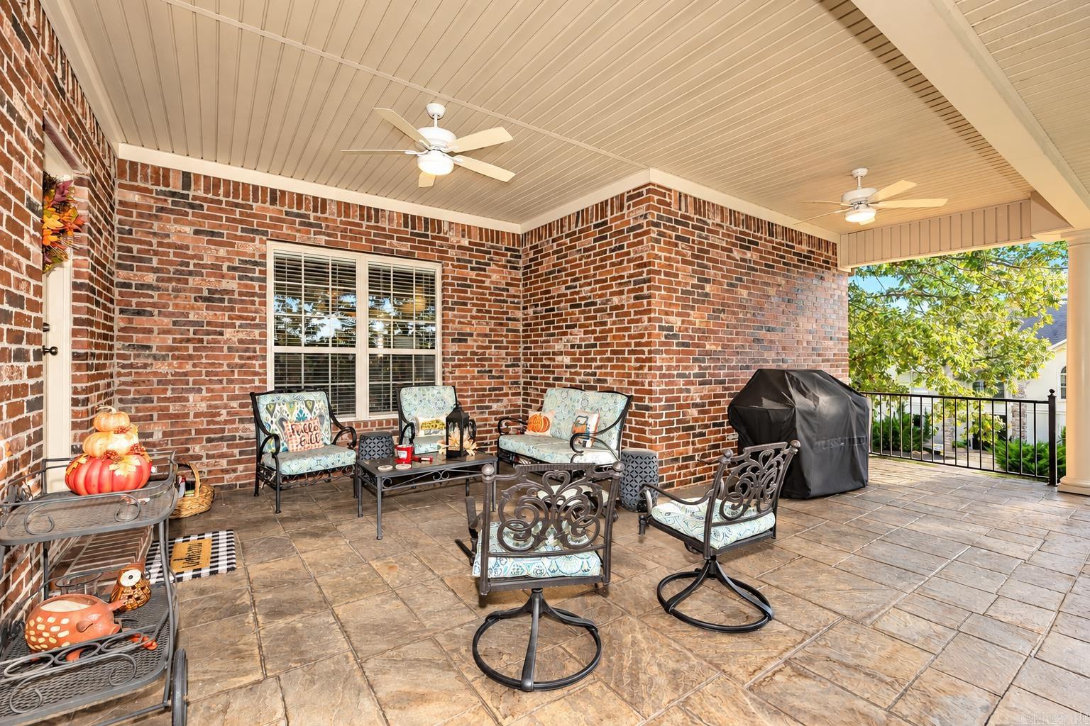 128 Osage Drive Maumelle, AR 72113-5855