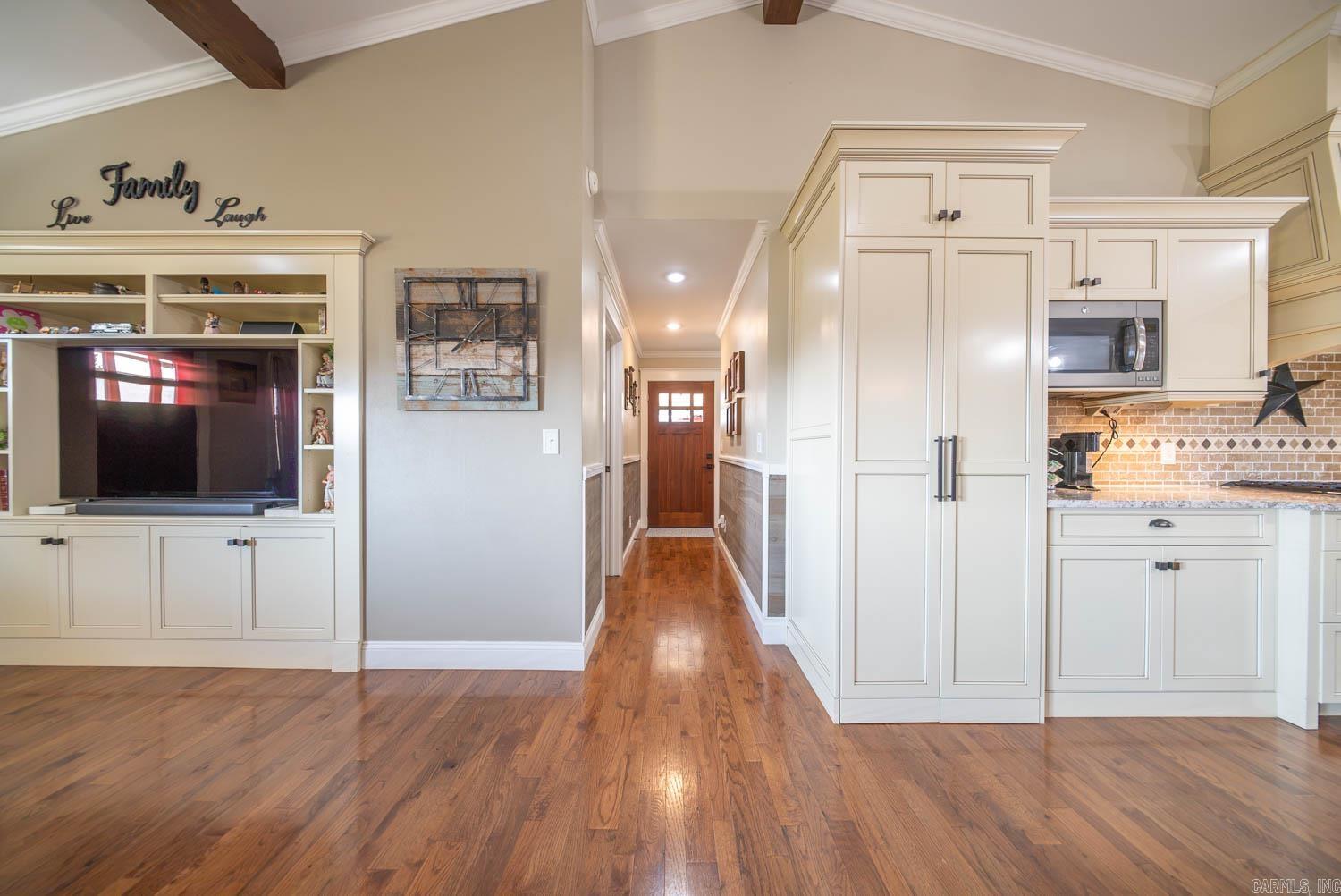 1387 County Road 201  Alton, MO