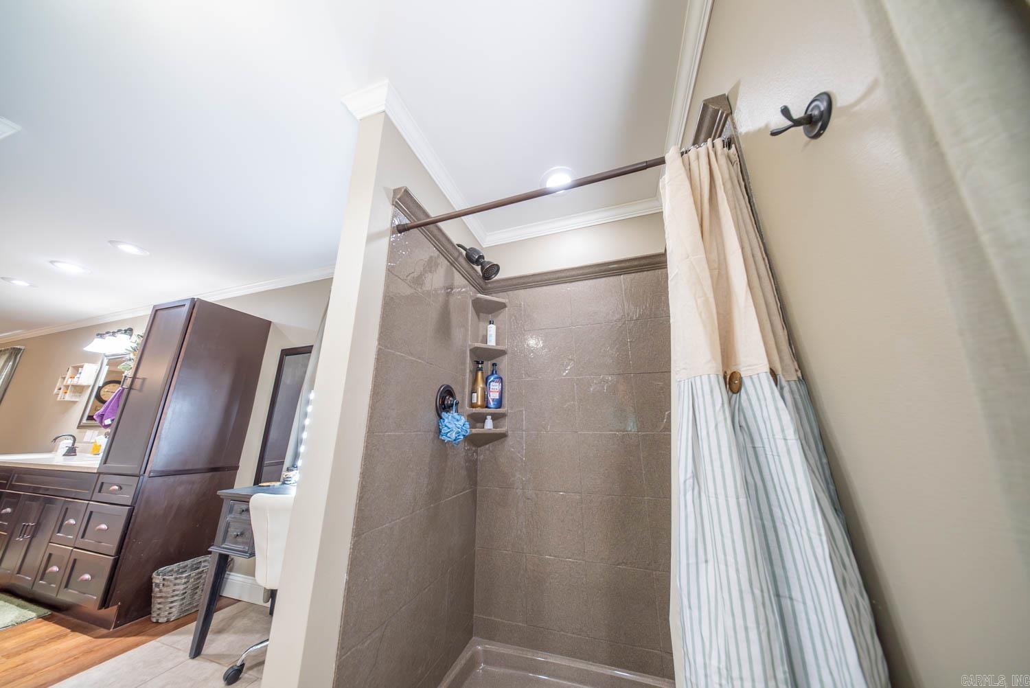1387 County Road 201  Alton, MO
