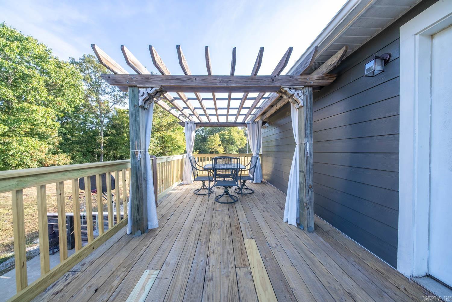 1387 County Road 201  Alton, MO