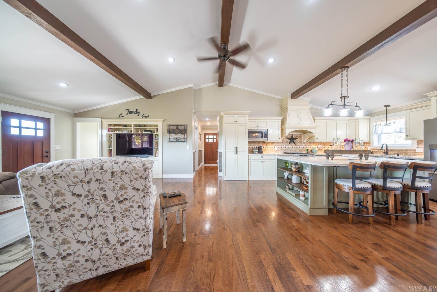 1387 County Road 201  Alton, MO