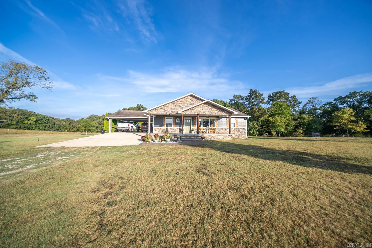 1387 County Road 201  Alton, MO