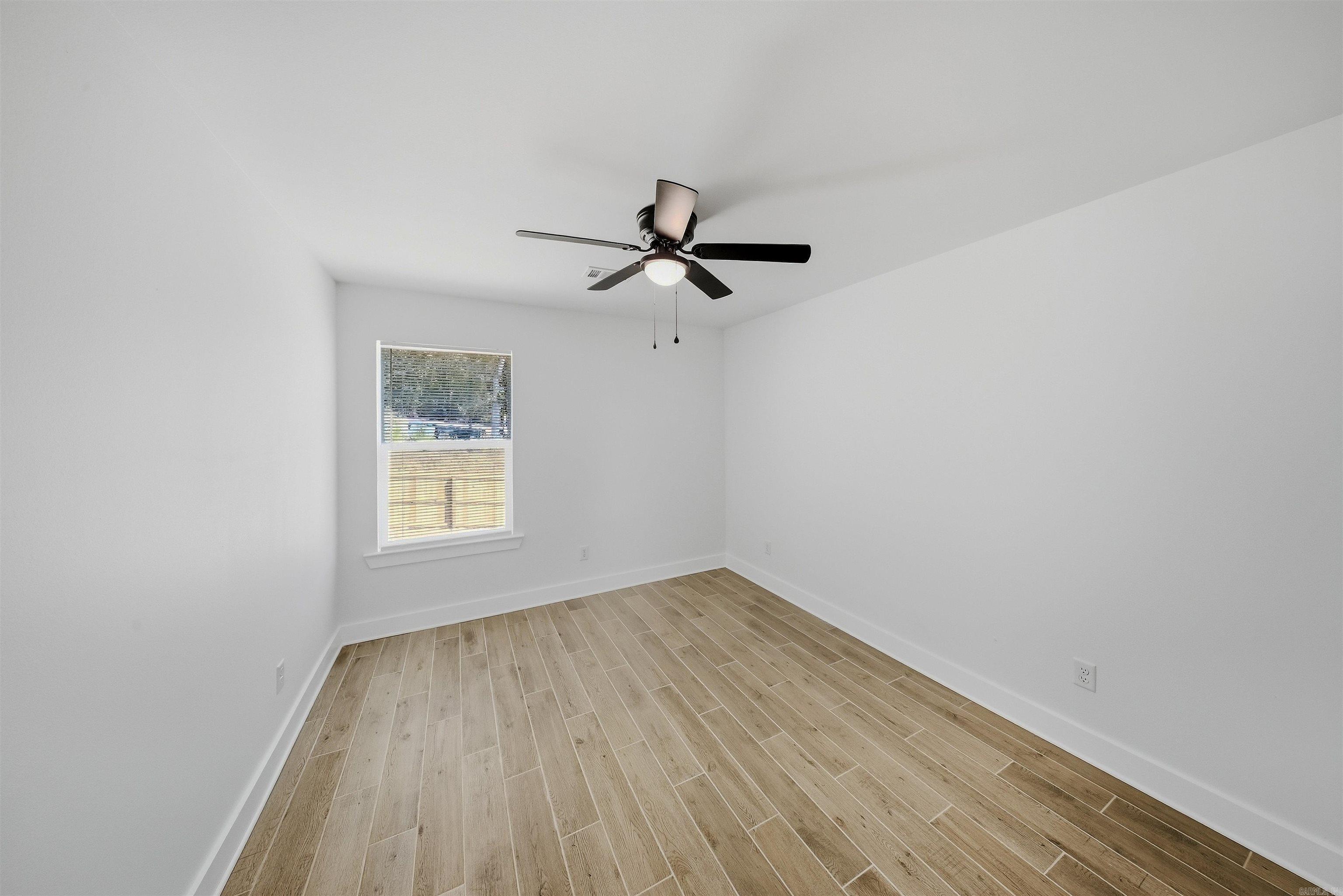 137 Coal Mountain  El Paso, AR