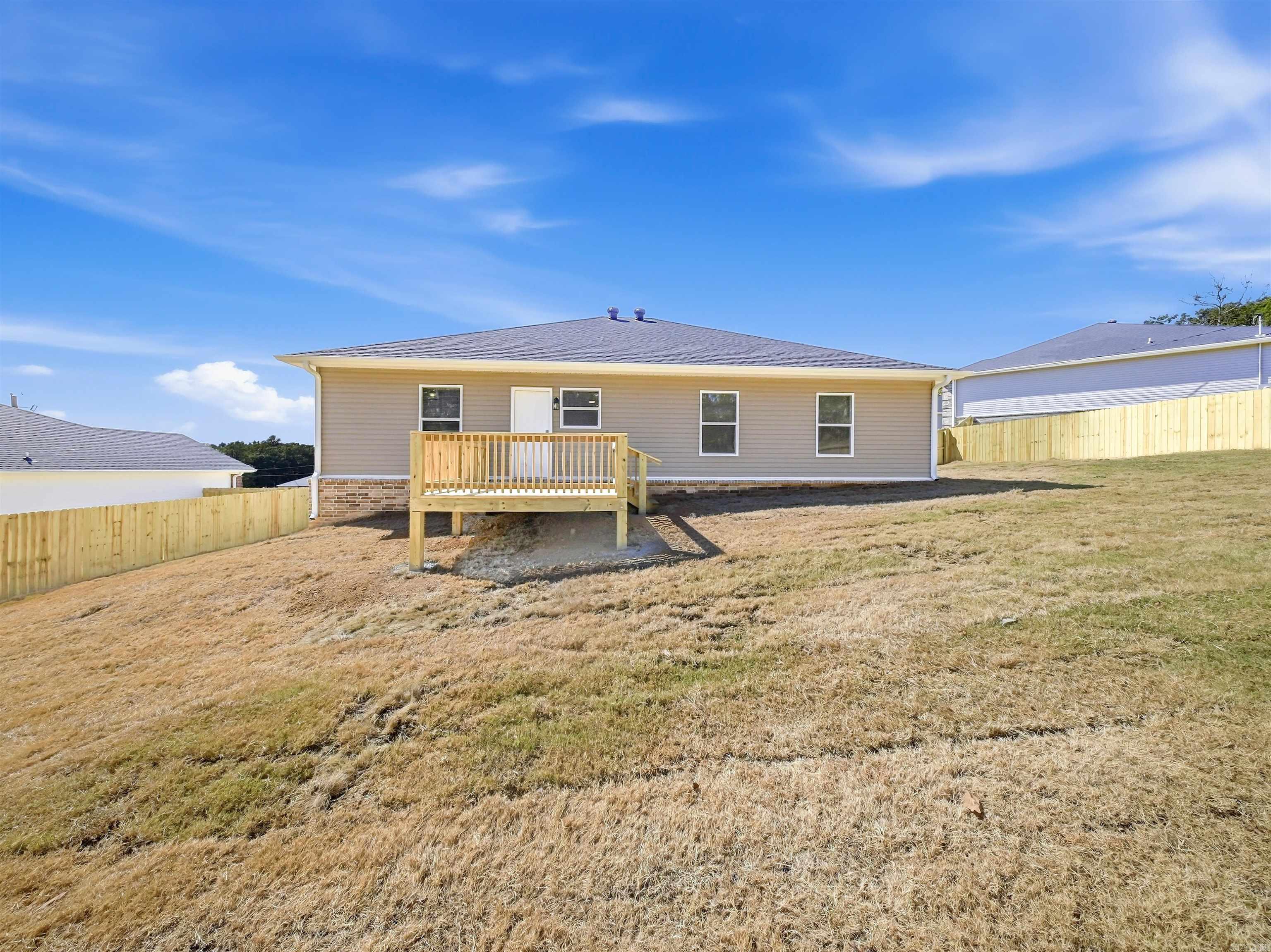 137 Coal Mountain  El Paso, AR