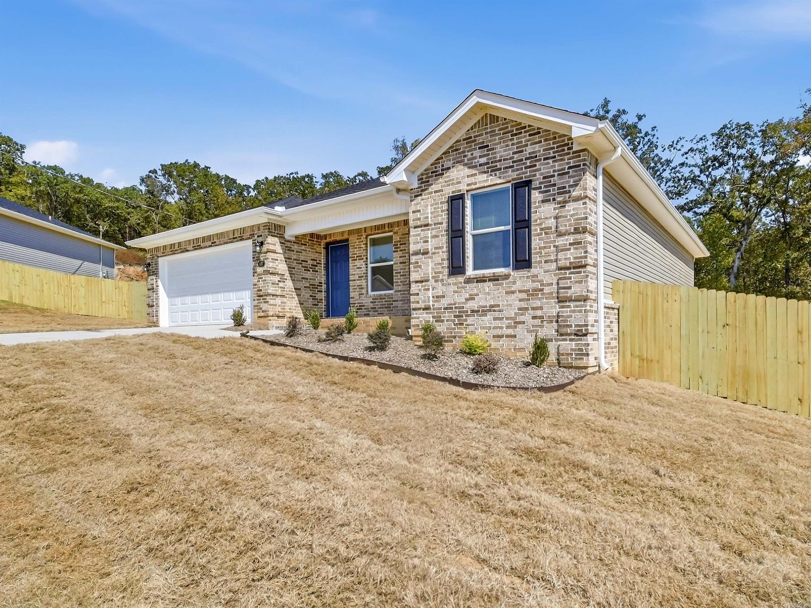 137 Coal Mountain  El Paso, AR