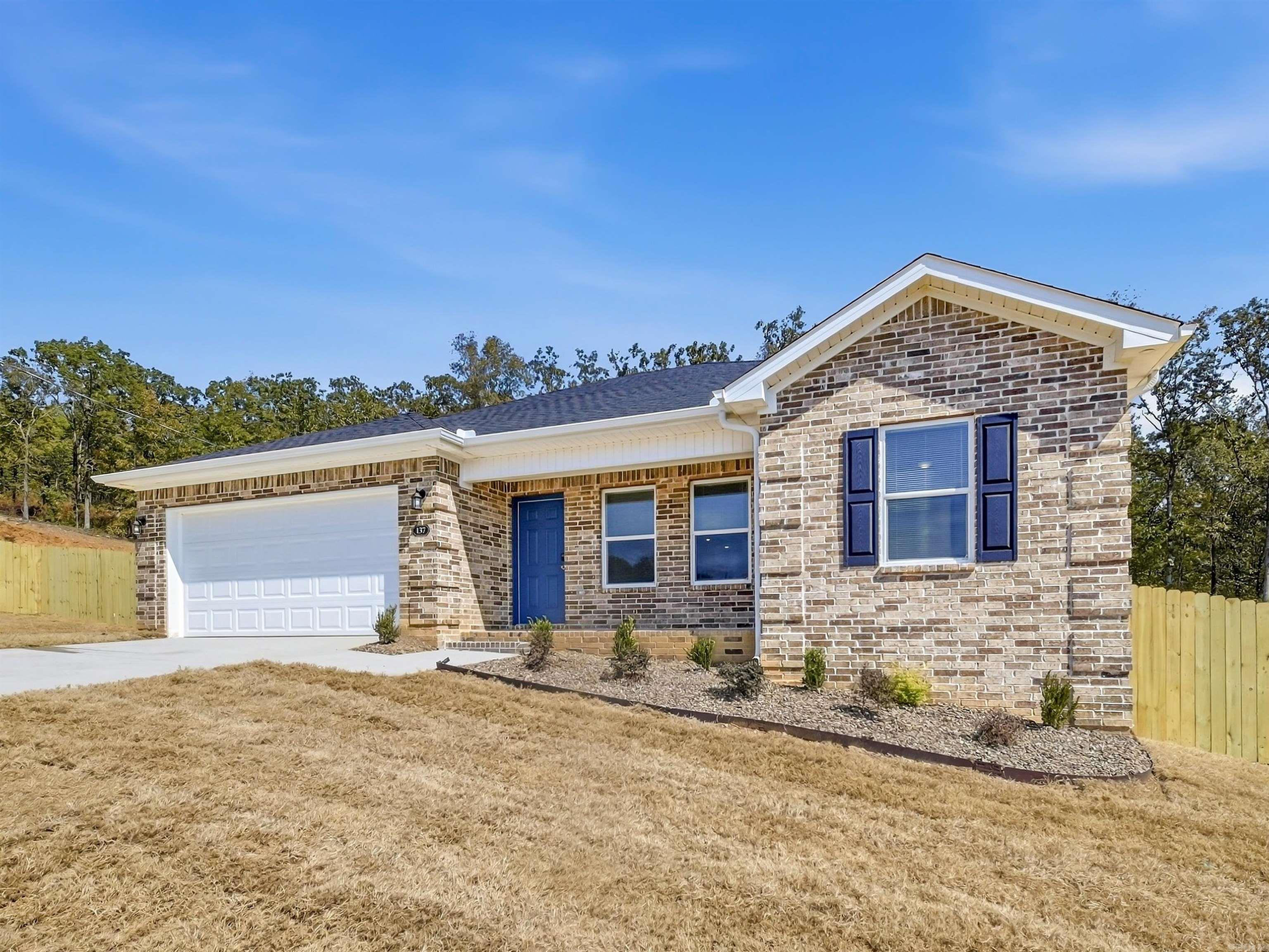 137 Coal Mountain  El Paso, AR