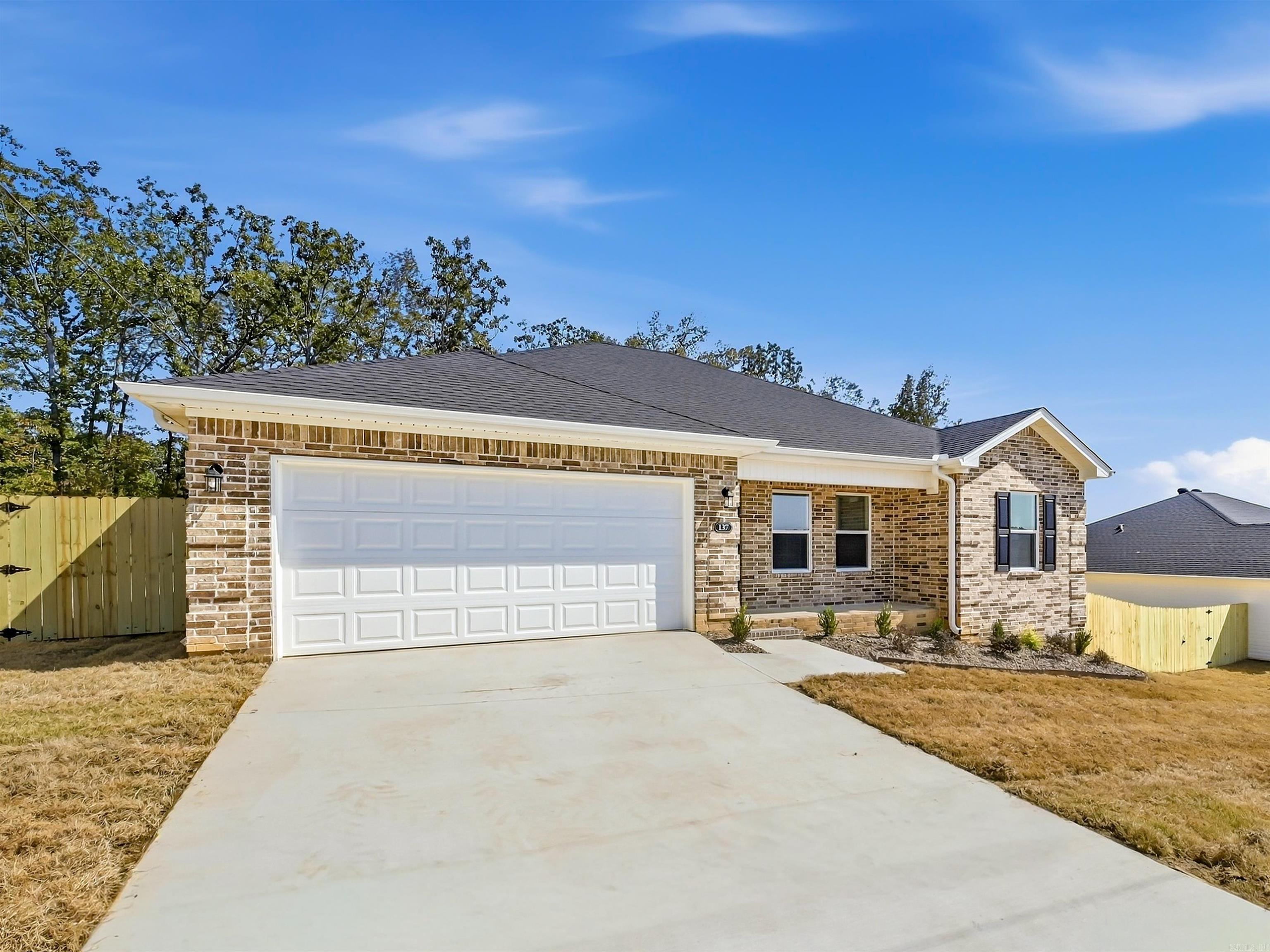 137 Coal Mountain  El Paso, AR