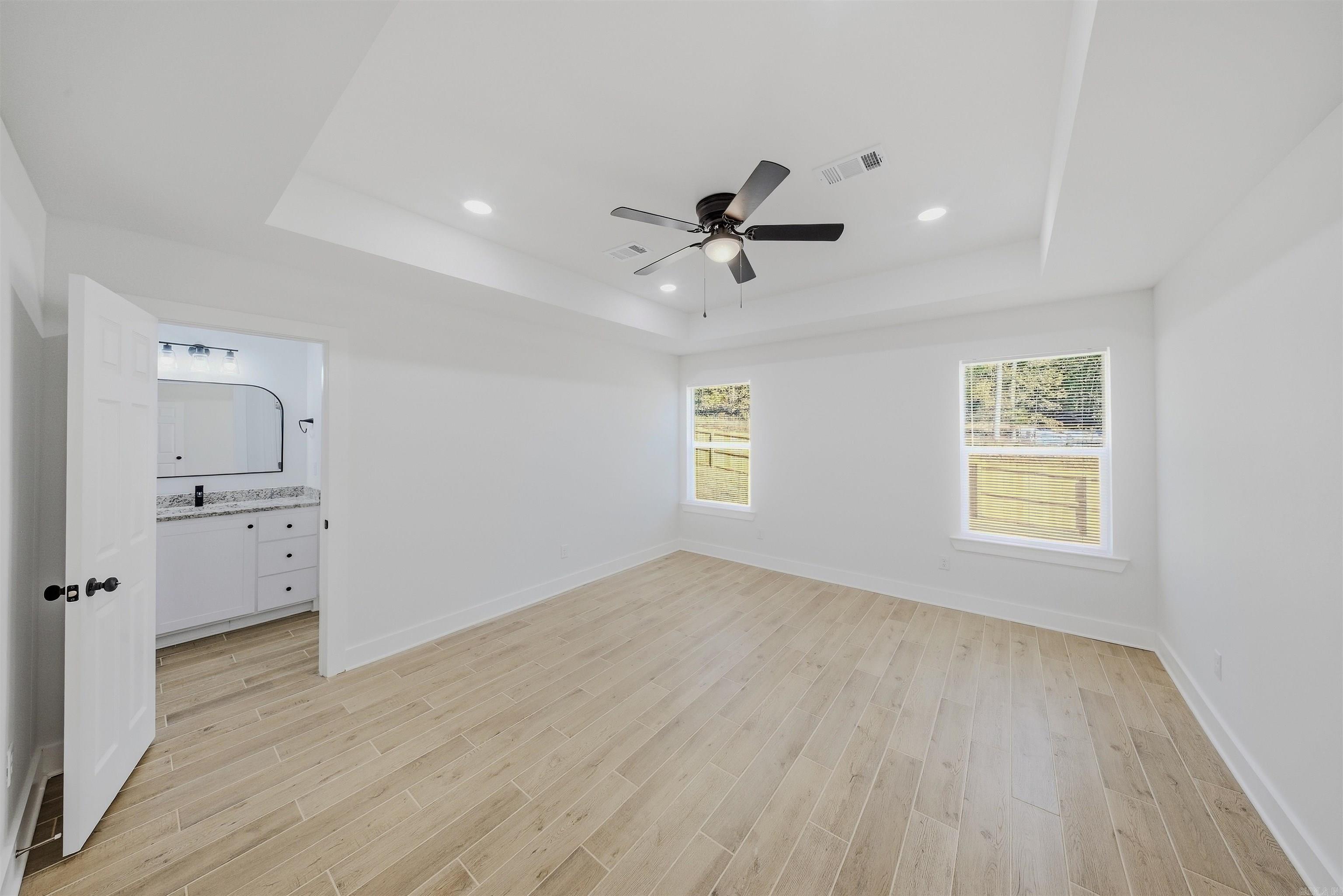 137 Coal Mountain  El Paso, AR