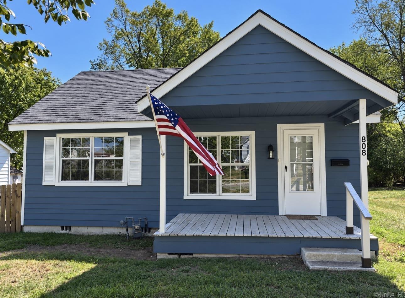 808 W Hazel  Benton, AR