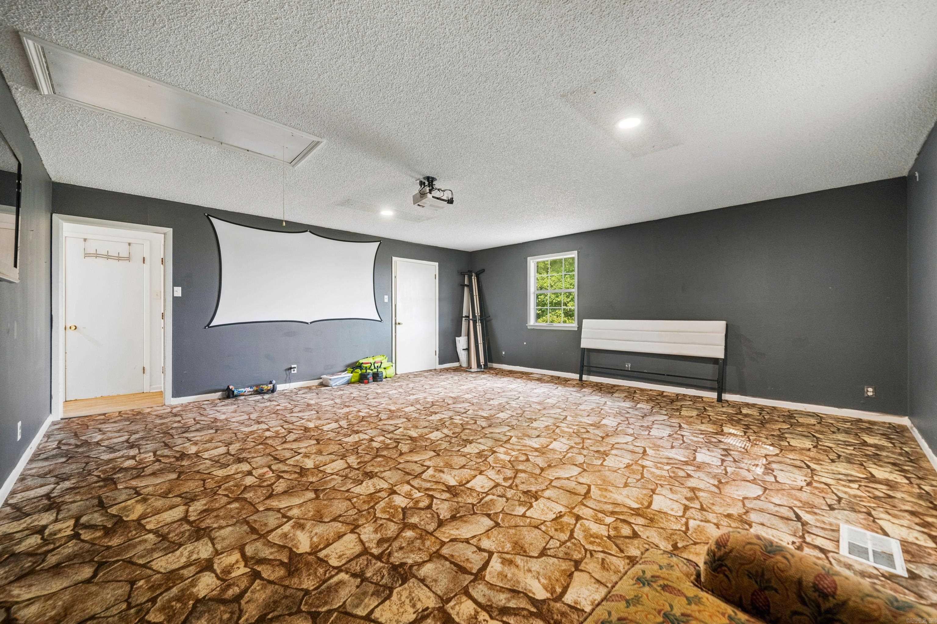 2164 Old Bear  Royal, AR
