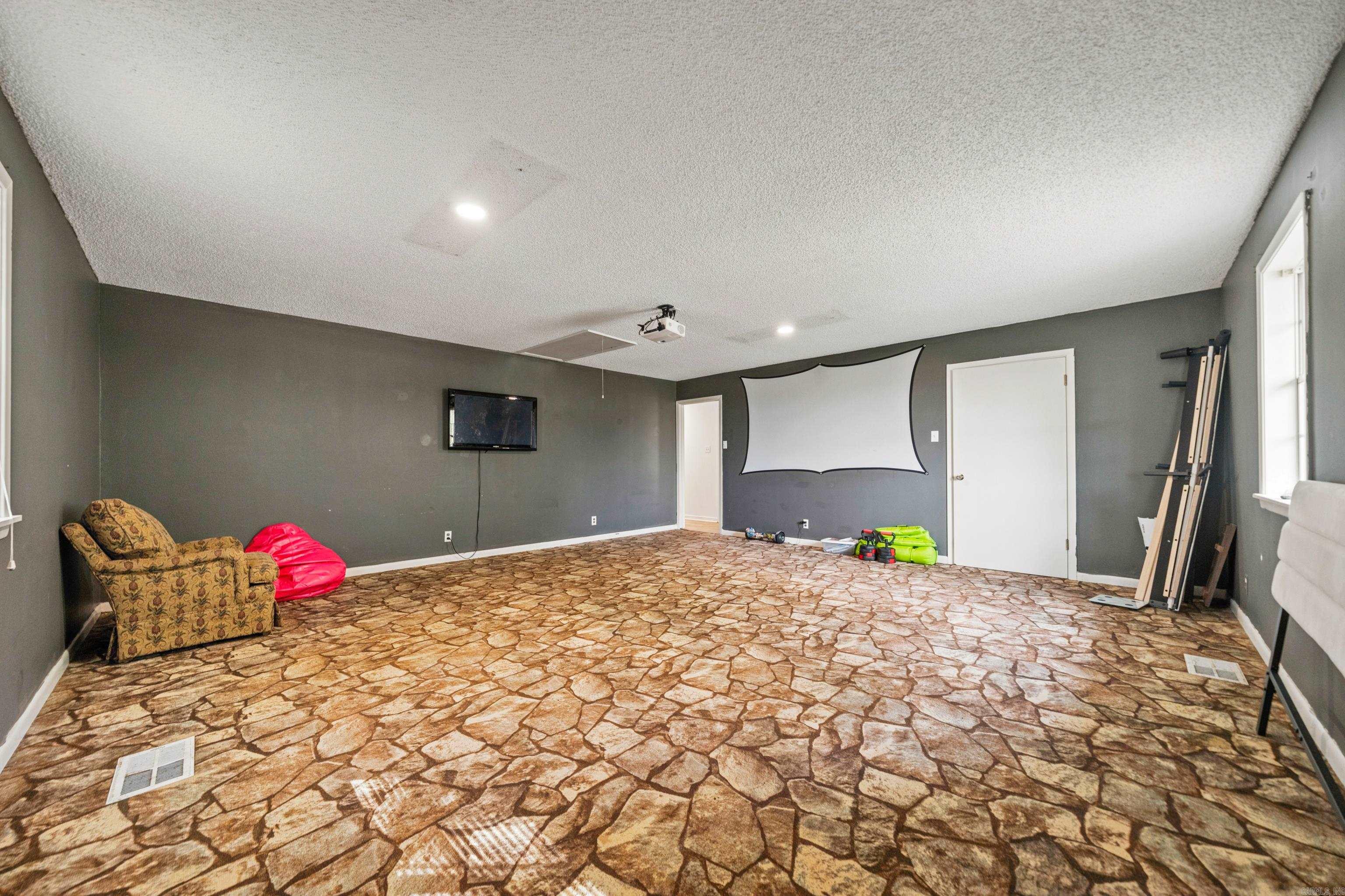 2164 Old Bear  Royal, AR