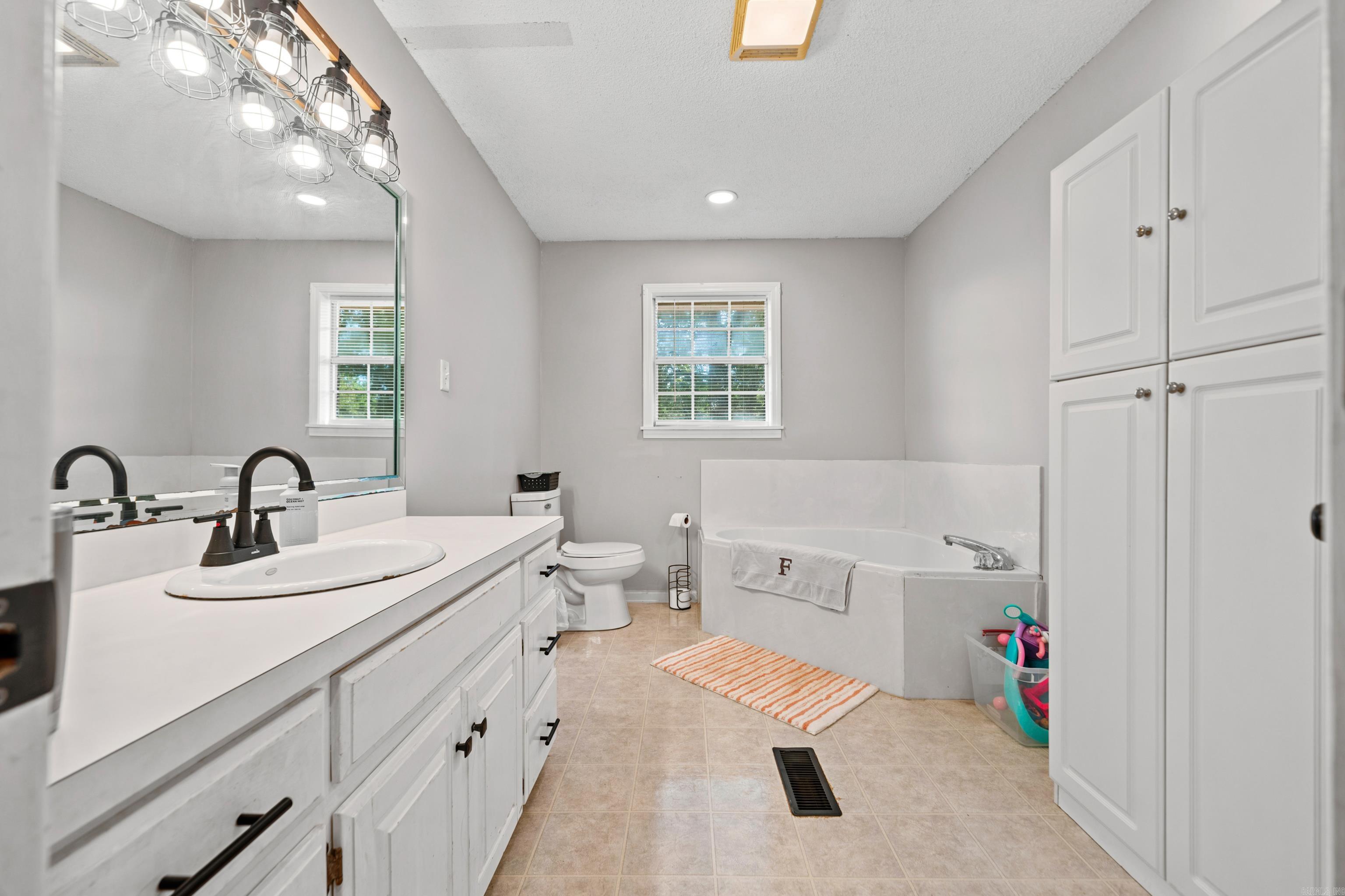 2164 Old Bear  Royal, AR