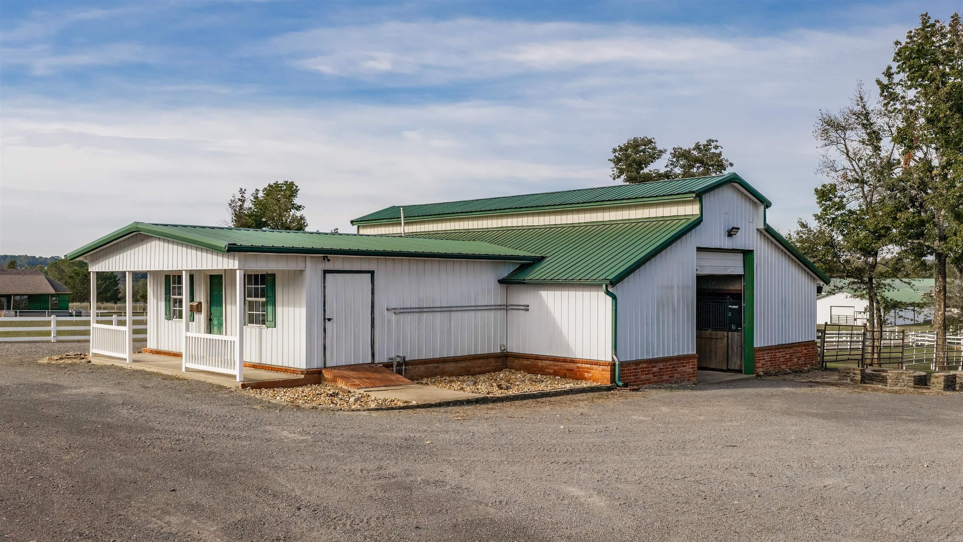 337 Meadow Brook Drive Bee Branch, AR 72013