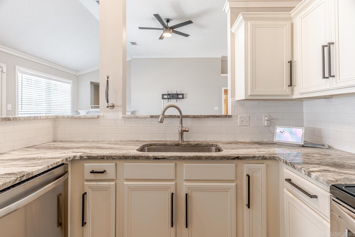 5408 Deerfield Dr  Jonesboro, AR