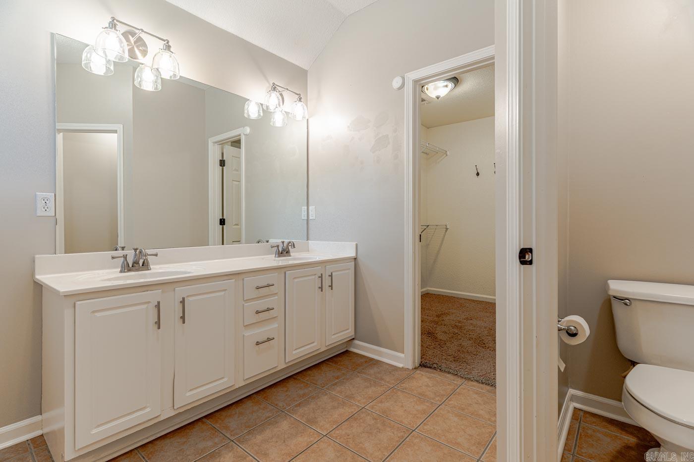 5408 Deerfield Dr  Jonesboro, AR