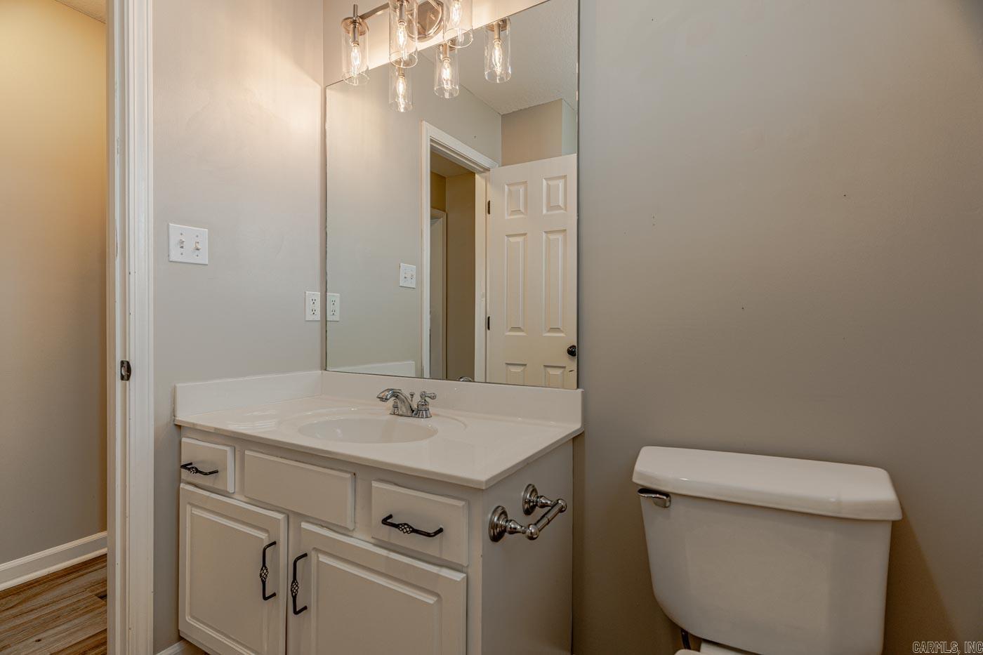 5408 Deerfield Dr  Jonesboro, AR