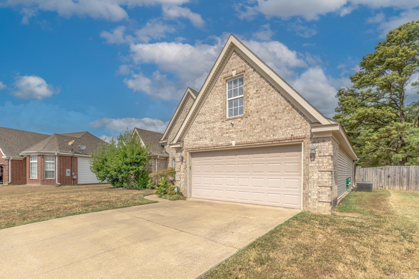 5408 Deerfield Dr  Jonesboro, AR