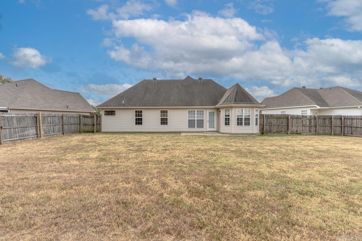 5408 Deerfield Dr  Jonesboro, AR