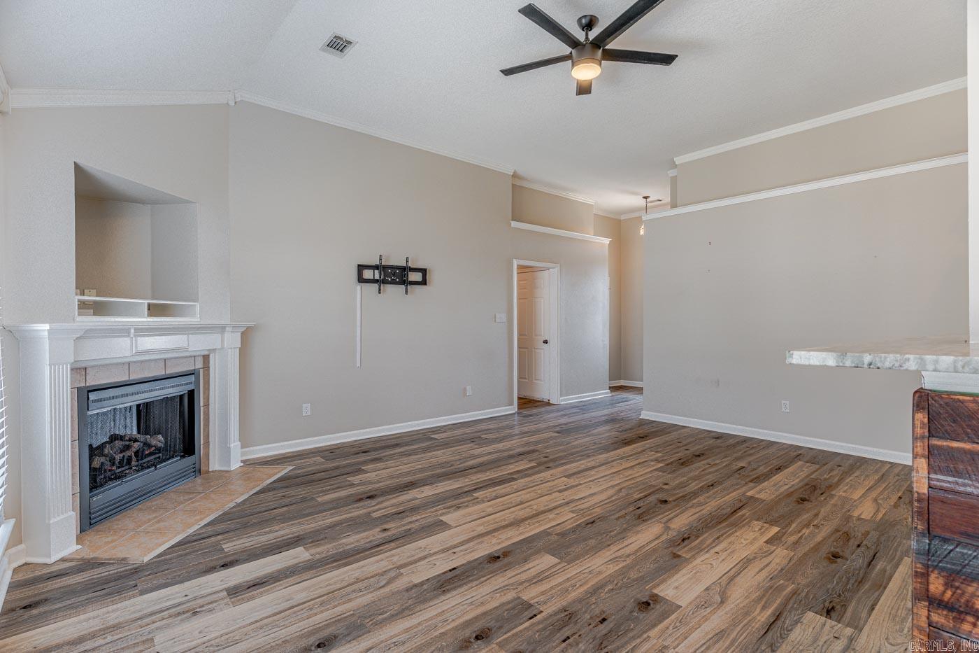 5408 Deerfield Dr  Jonesboro, AR
