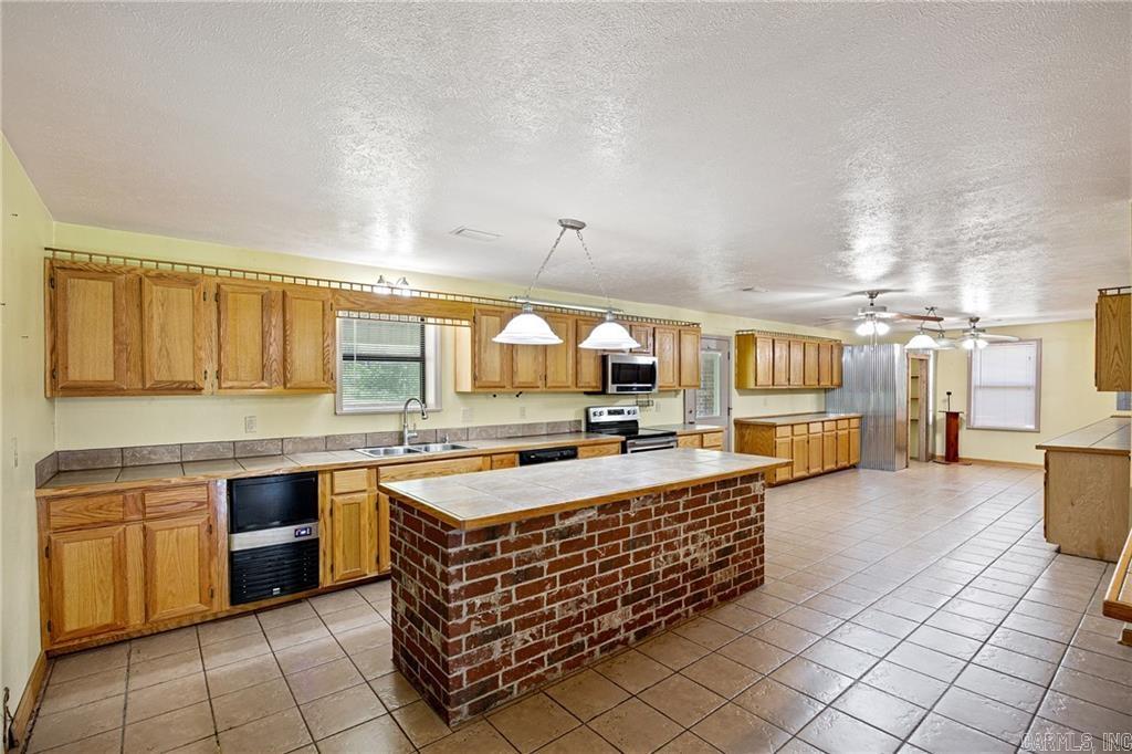 655 Charton Road Morrilton, AR 72110