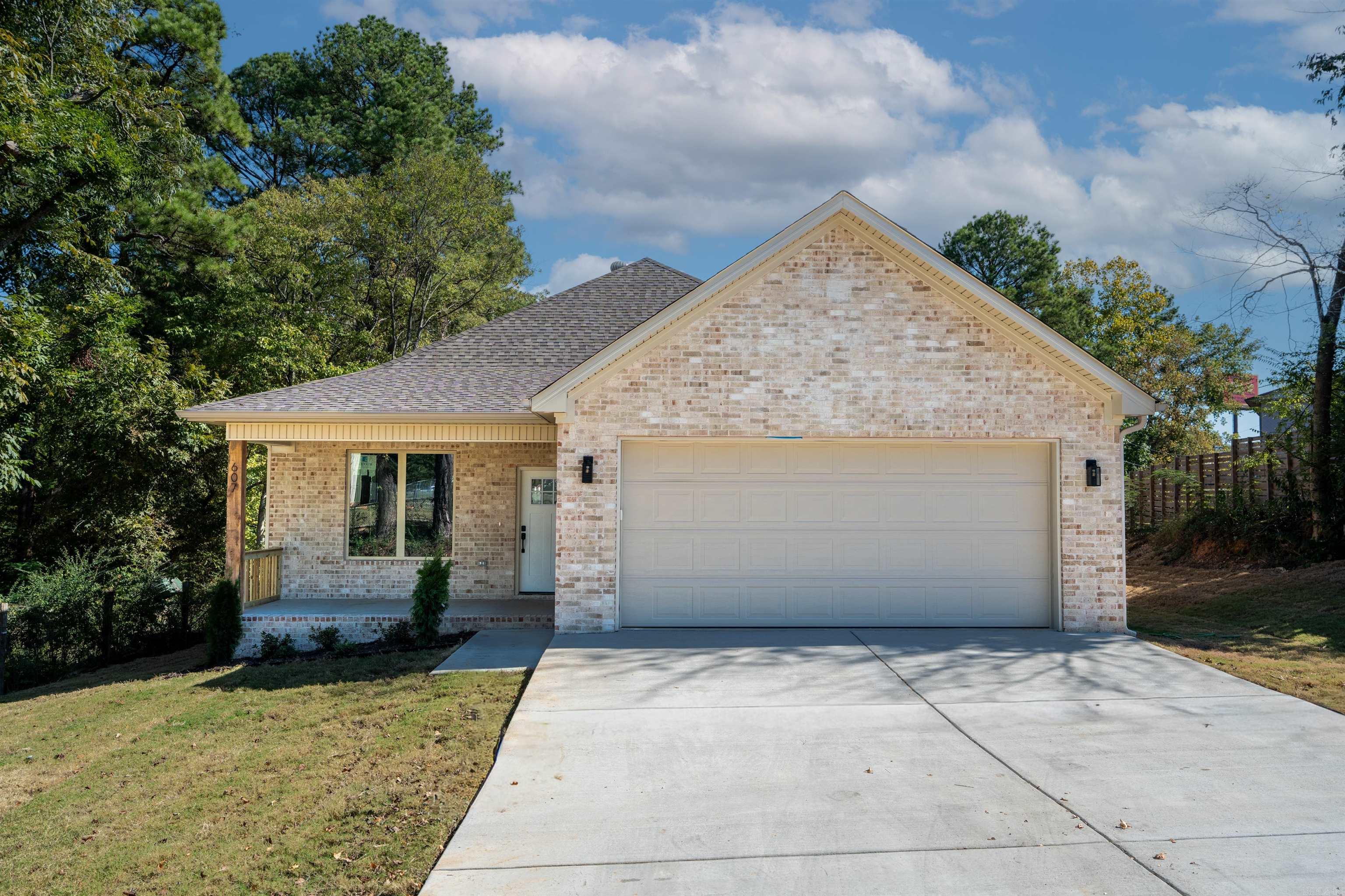 607  Brents Ford  Benton, AR