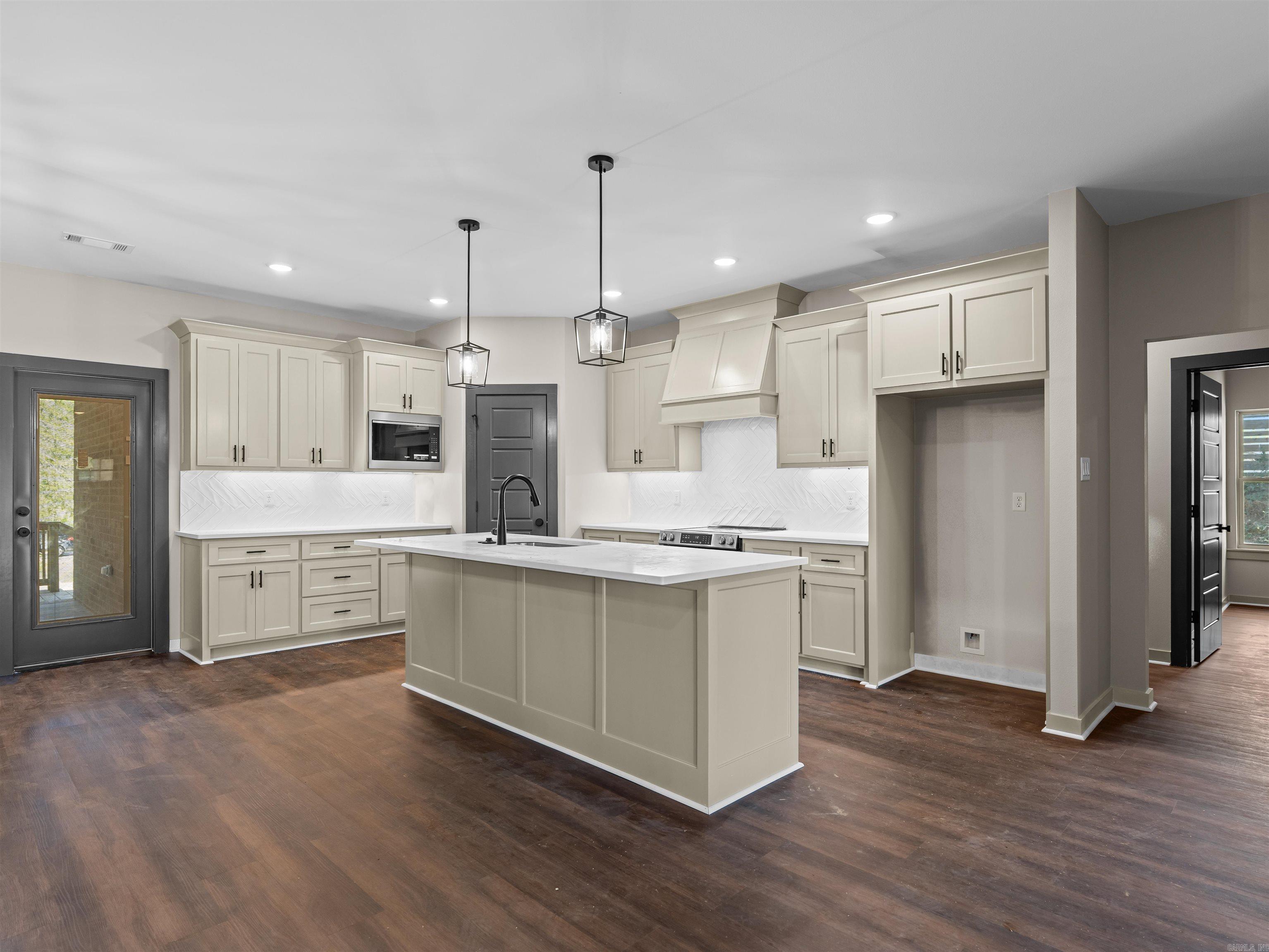 607 Brents Ford  Benton, AR