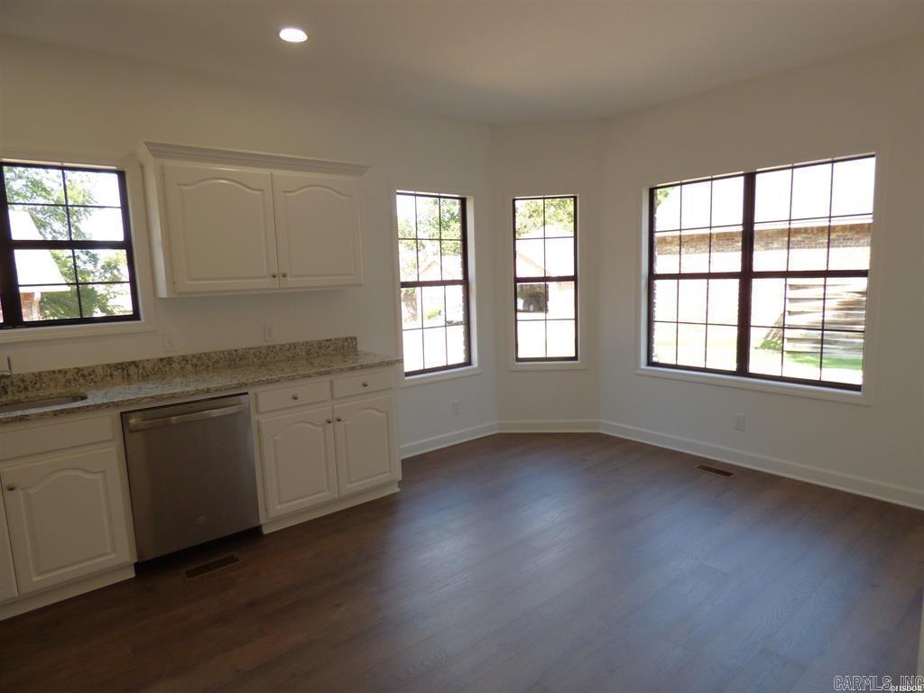 106 CREEKVIEW Hot Springs, AR 71913