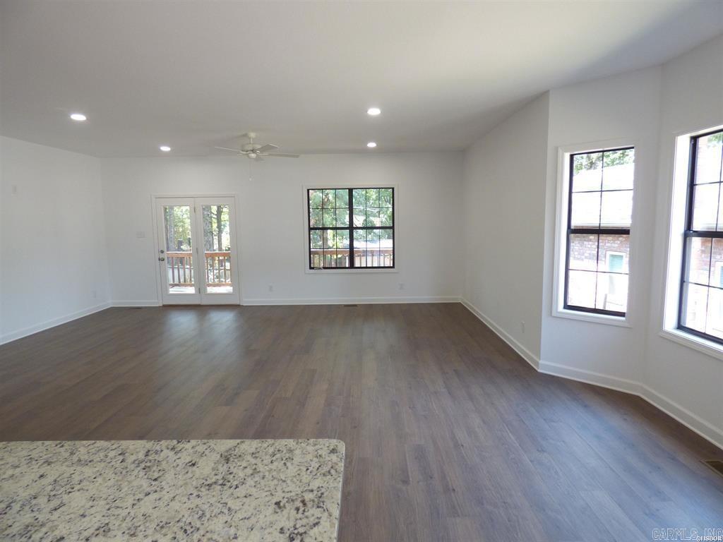 106 CREEKVIEW Hot Springs, AR 71913