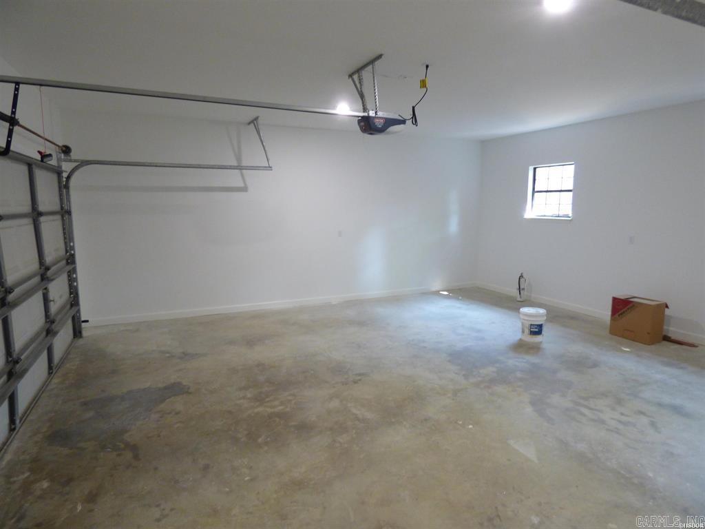 106 CREEKVIEW Hot Springs, AR 71913