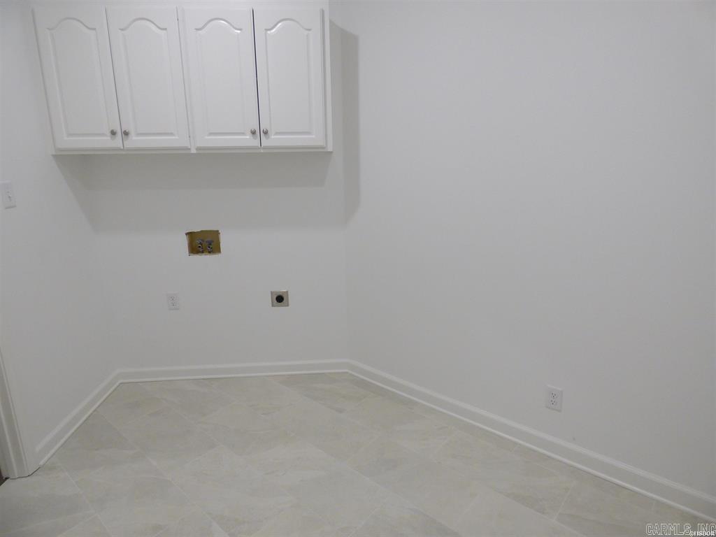 106 CREEKVIEW Hot Springs, AR 71913