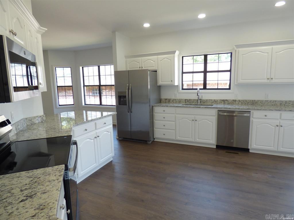 106 CREEKVIEW Hot Springs, AR 71913