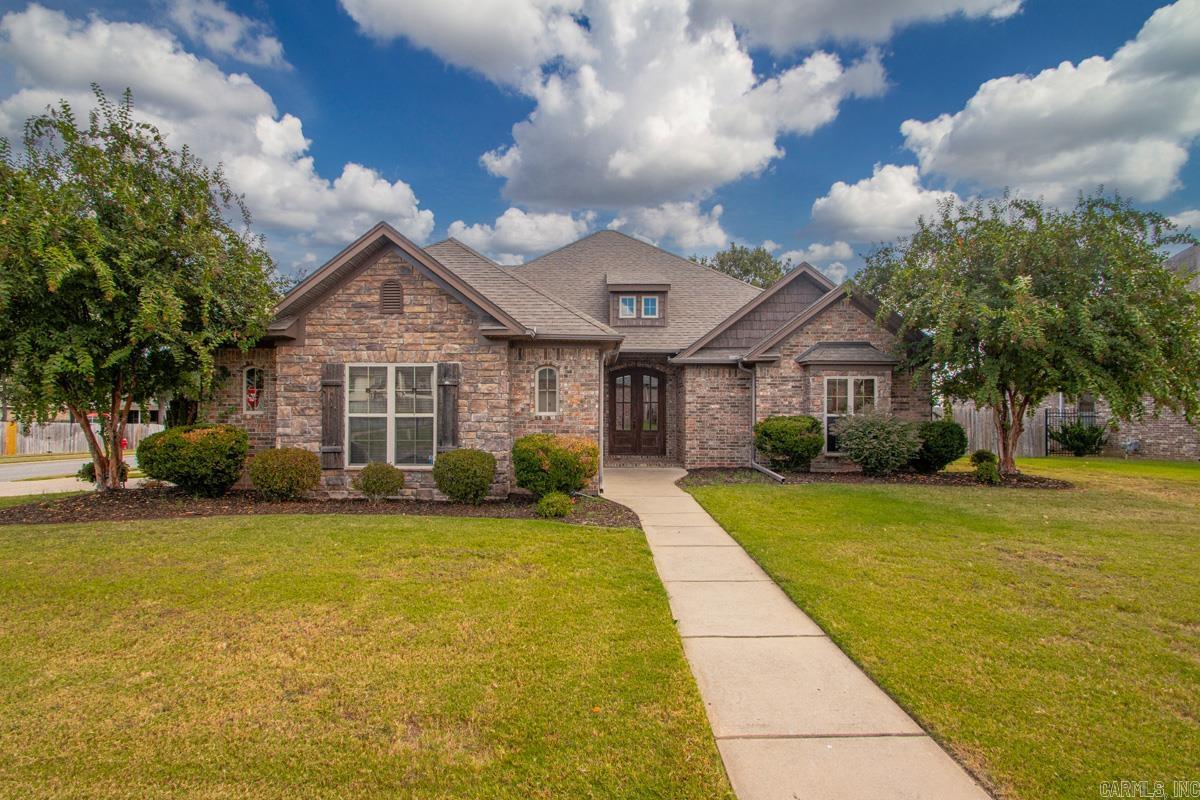 230  Vintage  Conway, AR