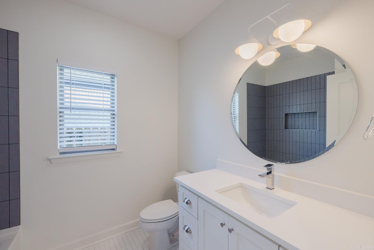 3871 Spencer Crossing Dr  Benton, AR