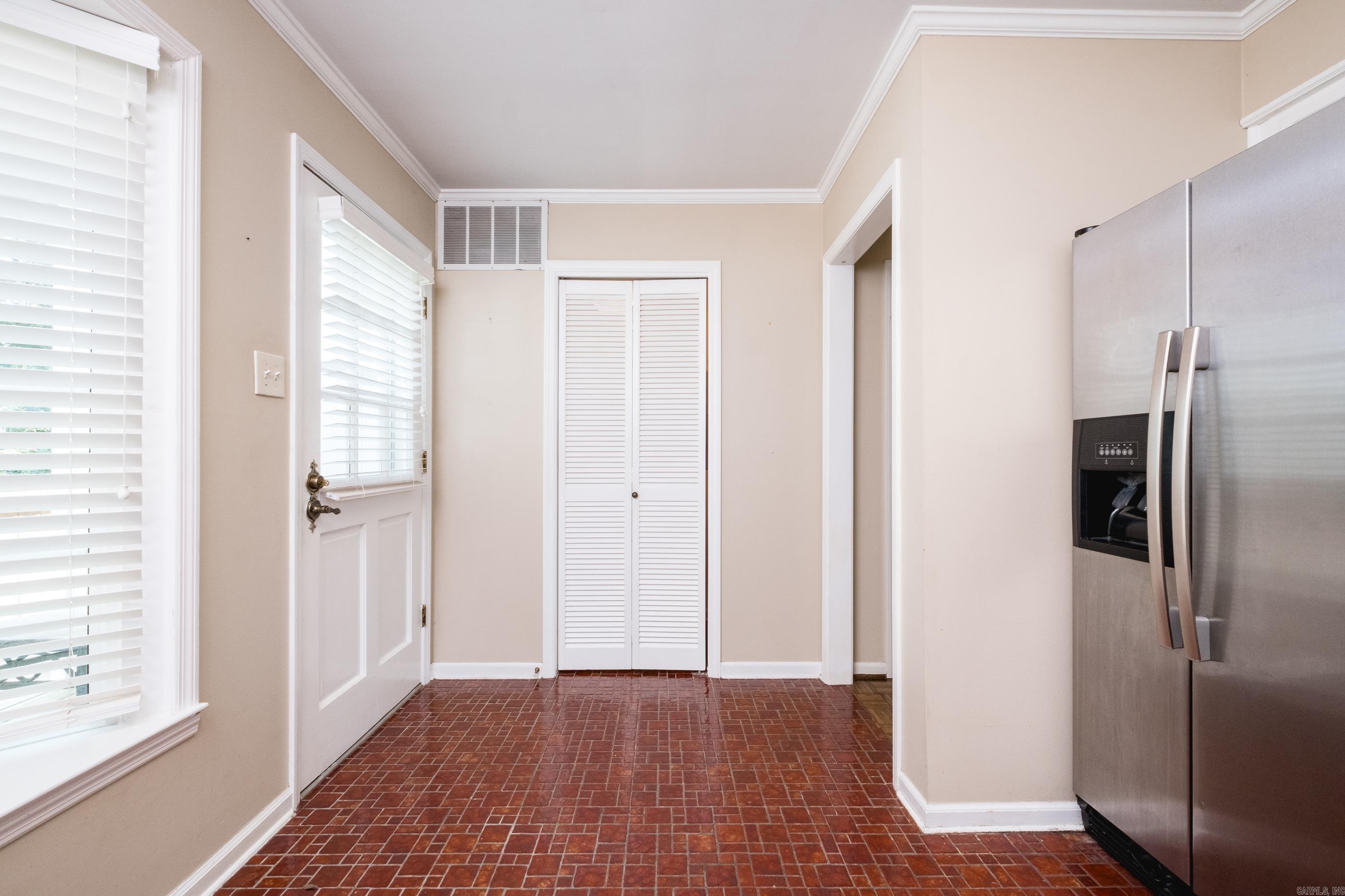 2801 Foxcroft #11  Little Rock, AR